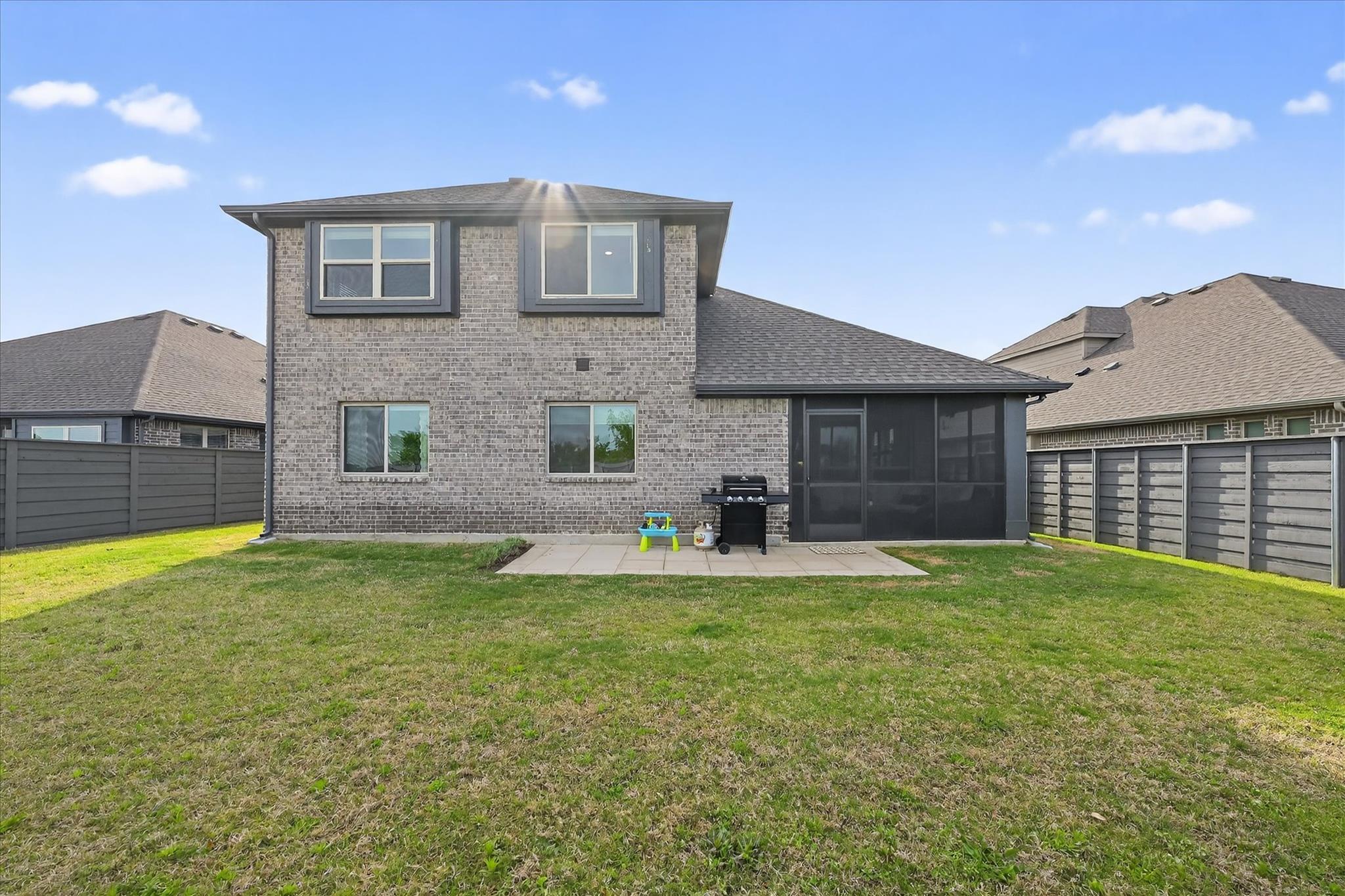 7213 Cherry Blossom Ln, Aubrey, TX 76227