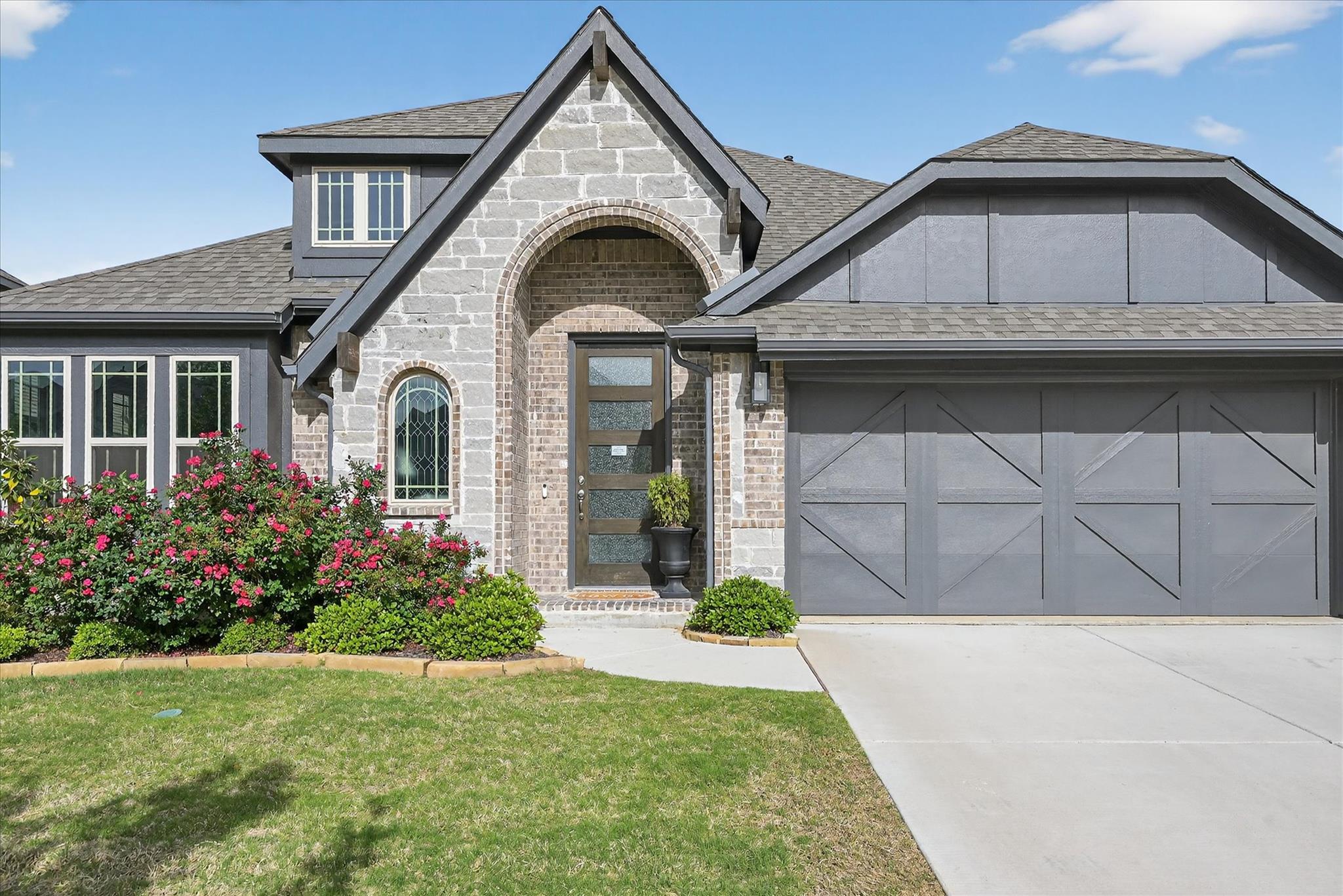 7213 Cherry Blossom Ln, Aubrey, TX 76227