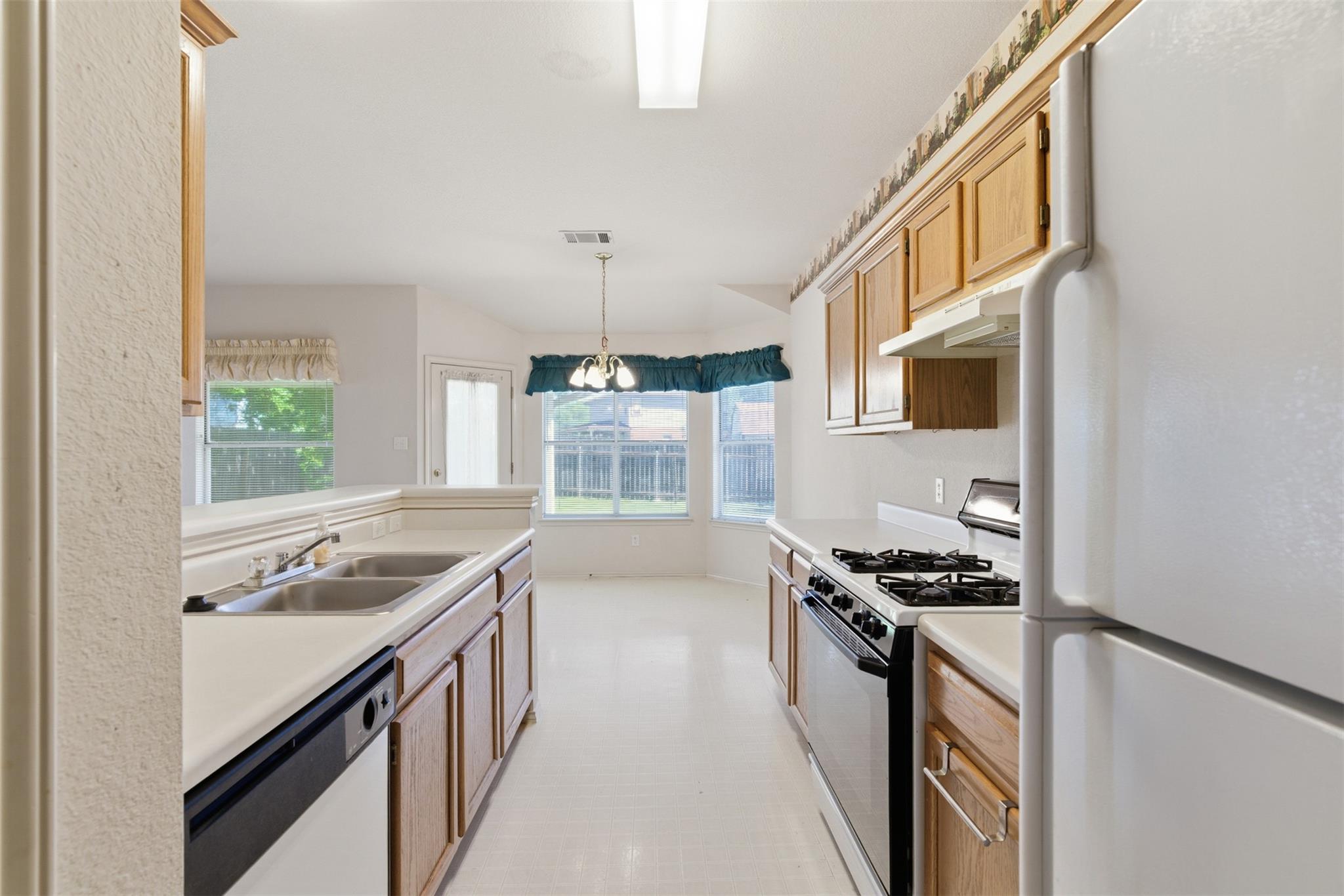 1017 Reynaldo St, Cedar Park, TX 78613