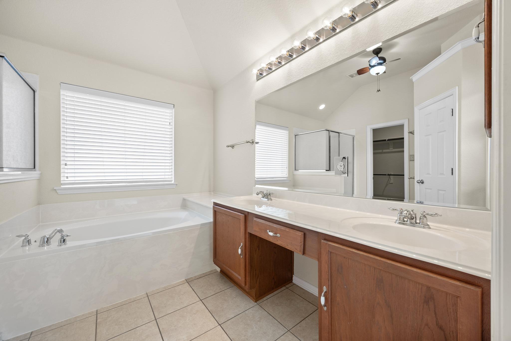 1305 Red Stag Pl, Round Rock, TX 78665