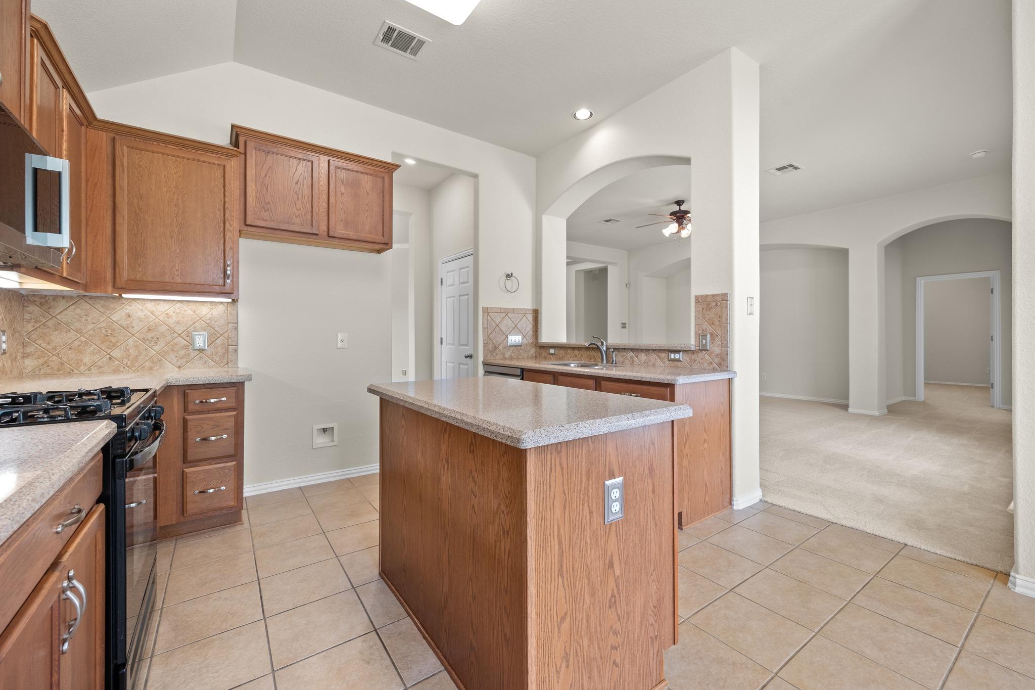 1305 Red Stag Pl, Round Rock, TX 78665