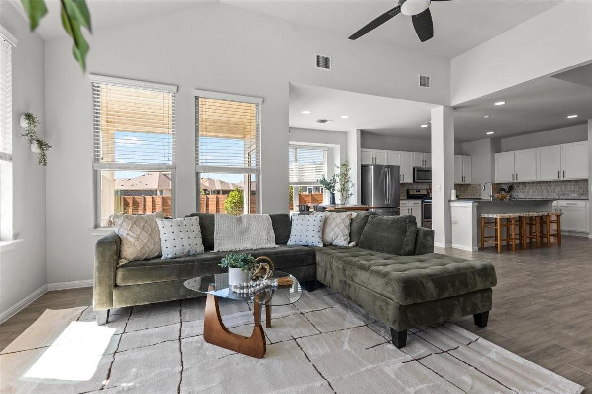 7000 Cardinal Bloom Loop, Austin, TX 78744