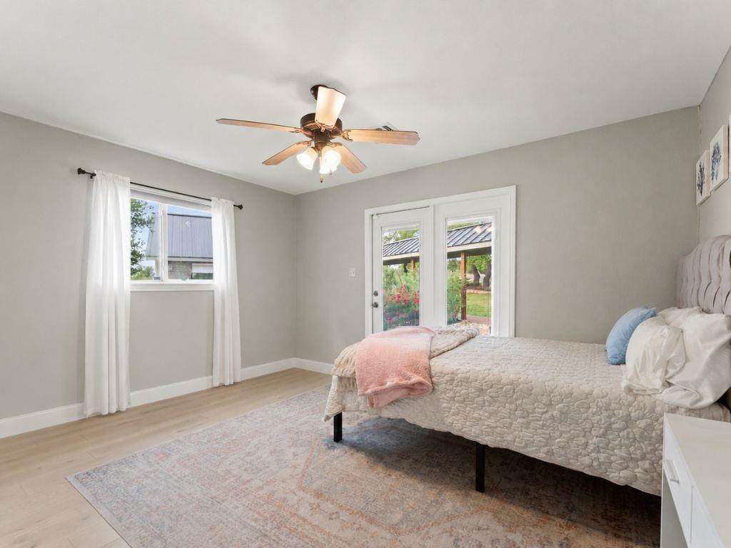 294 Hidden Creek Dr, Dripping Springs, TX 78620