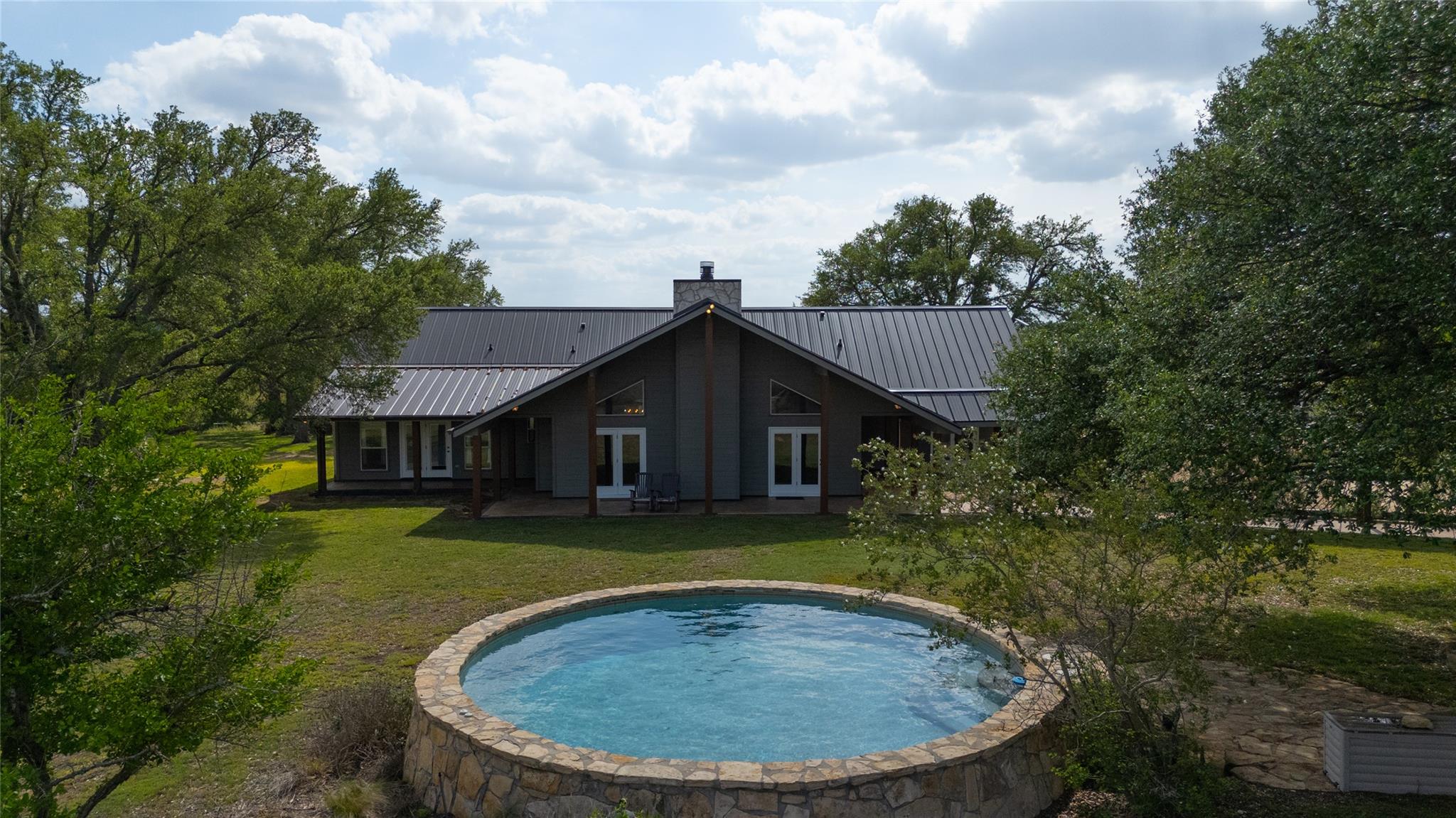 294 Hidden Creek Dr, Dripping Springs, TX 78620