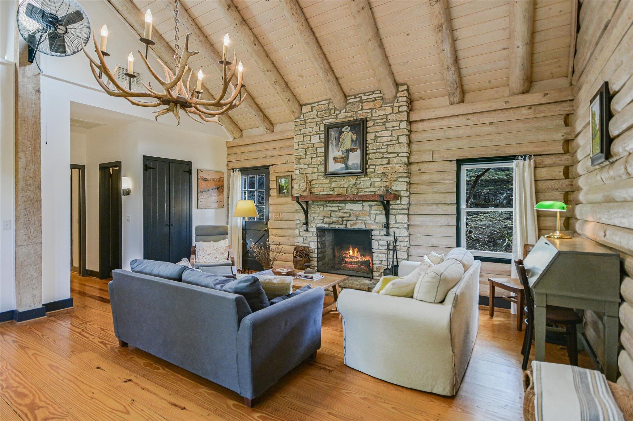 707 Deer Lake Rd, Wimberley, TX 78676