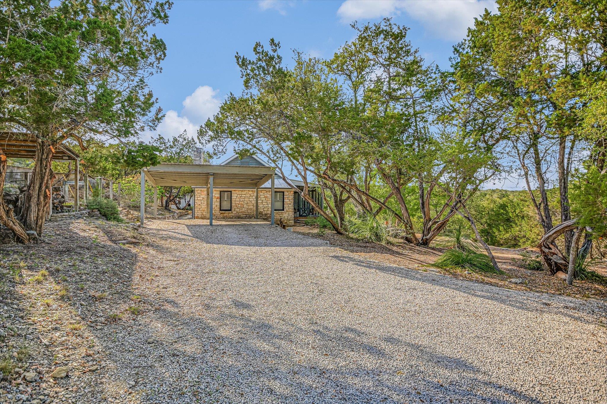 707 Deer Lake Rd, Wimberley, TX 78676