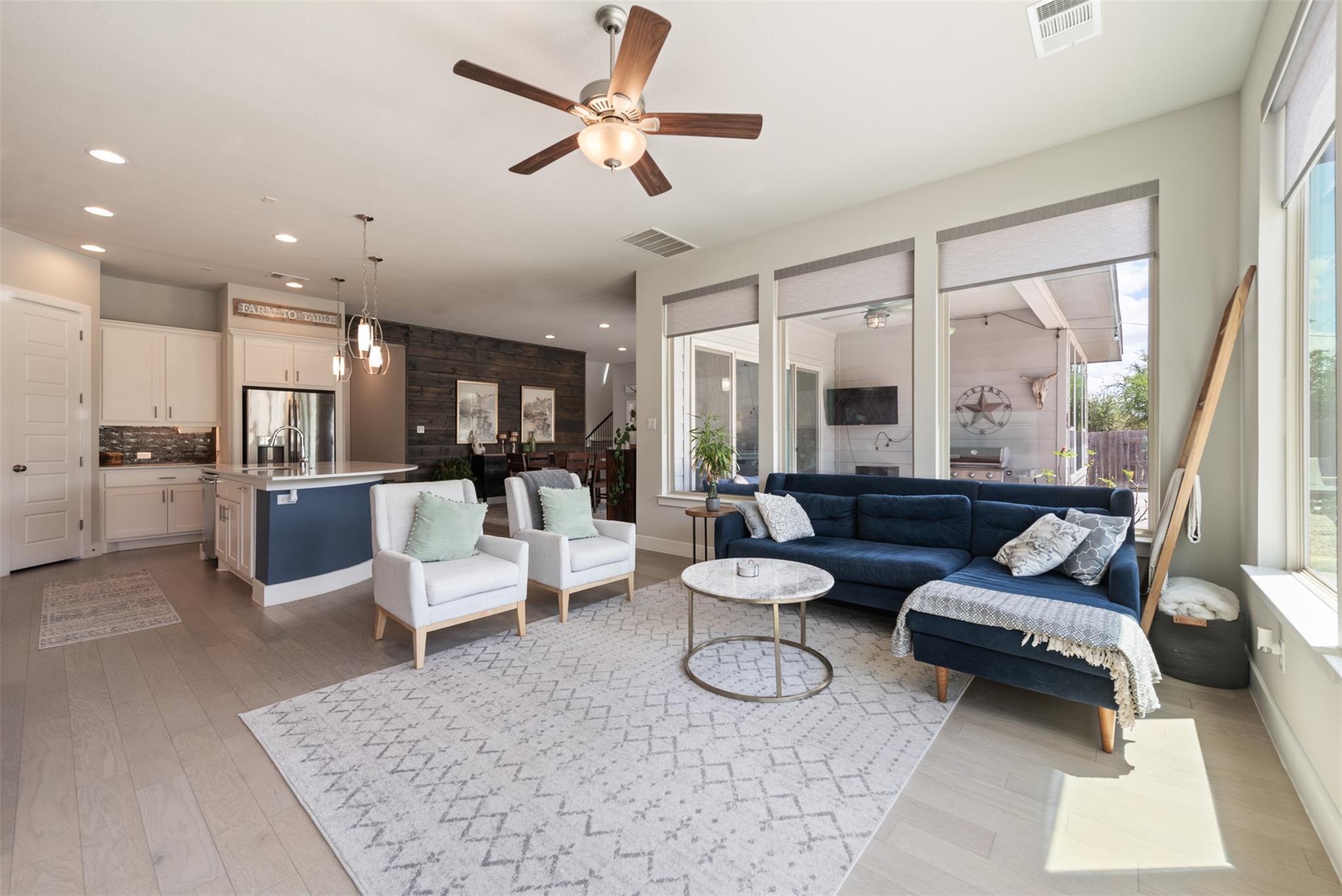 654 Dayridge Dr, Dripping Springs, TX 78620