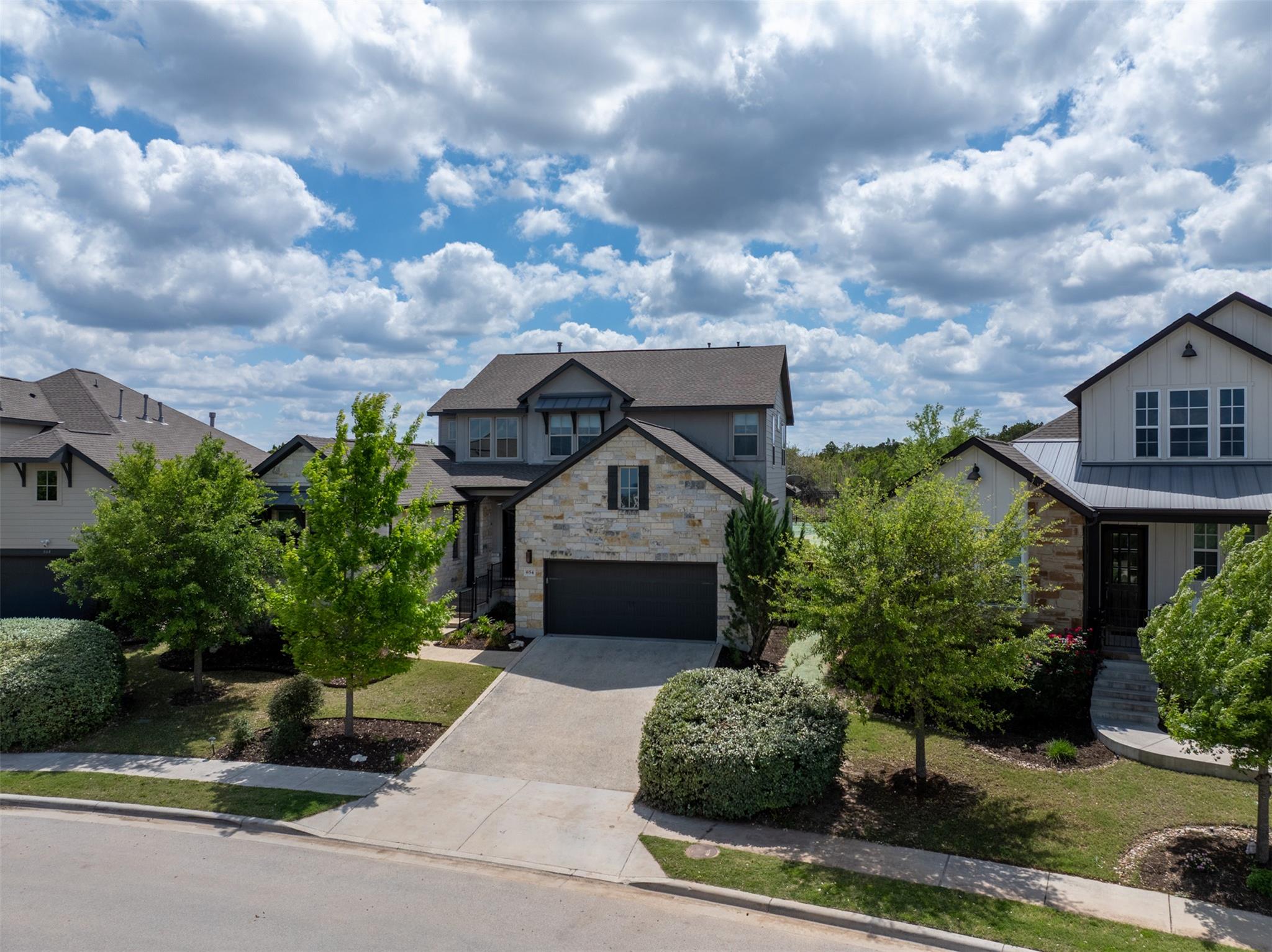 654 Dayridge Dr, Dripping Springs, TX 78620