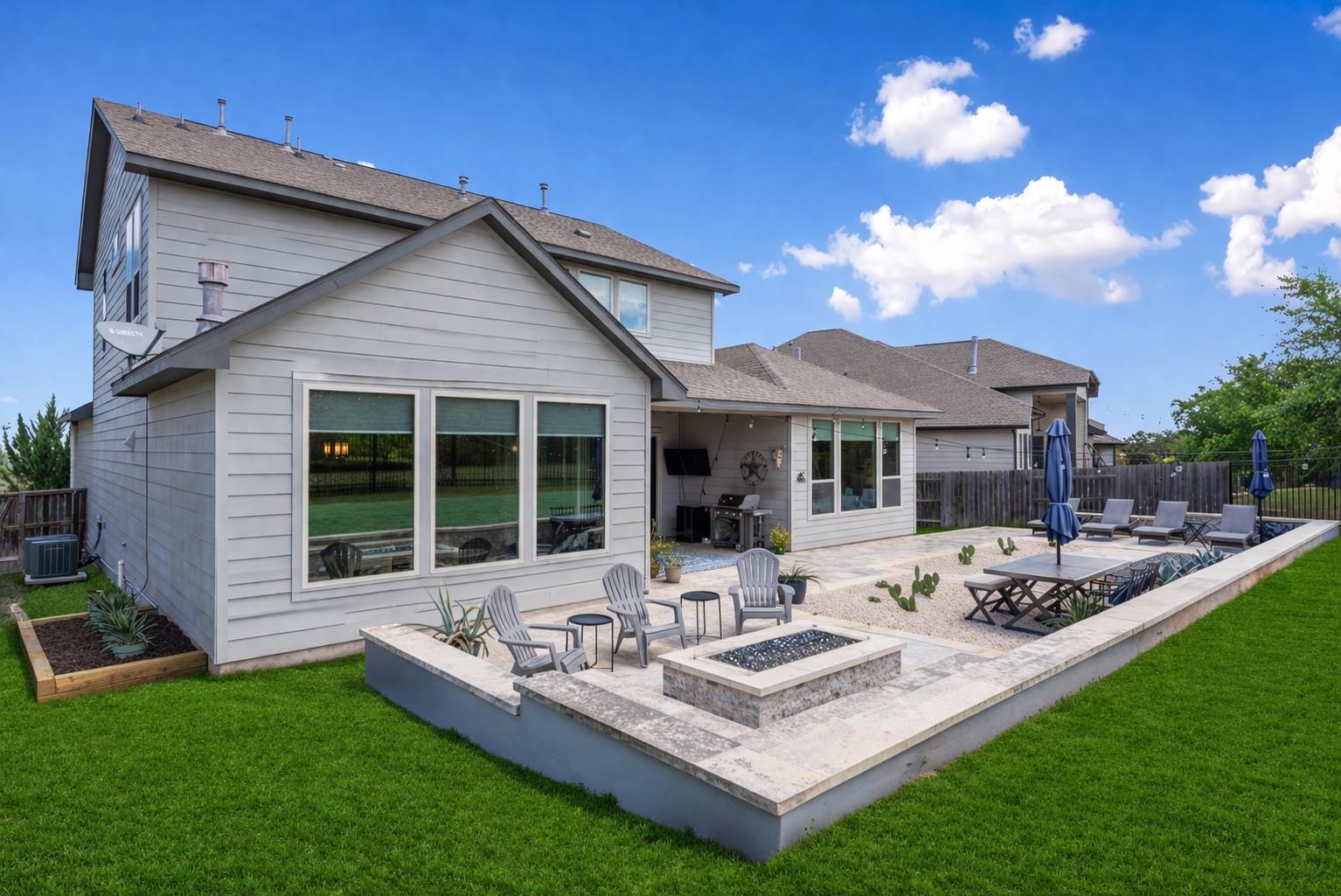 654 Dayridge Dr, Dripping Springs, TX 78620