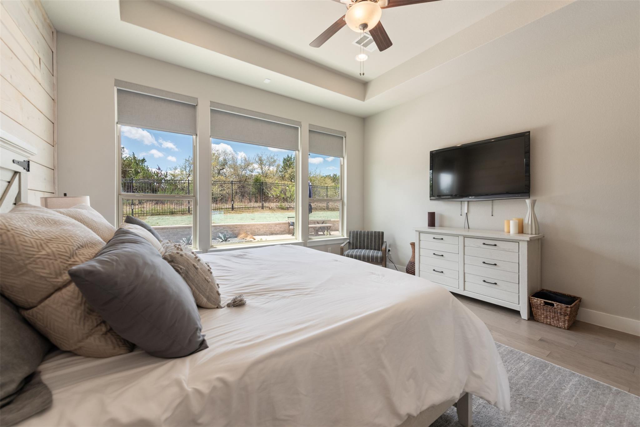 654 Dayridge Dr, Dripping Springs, TX 78620