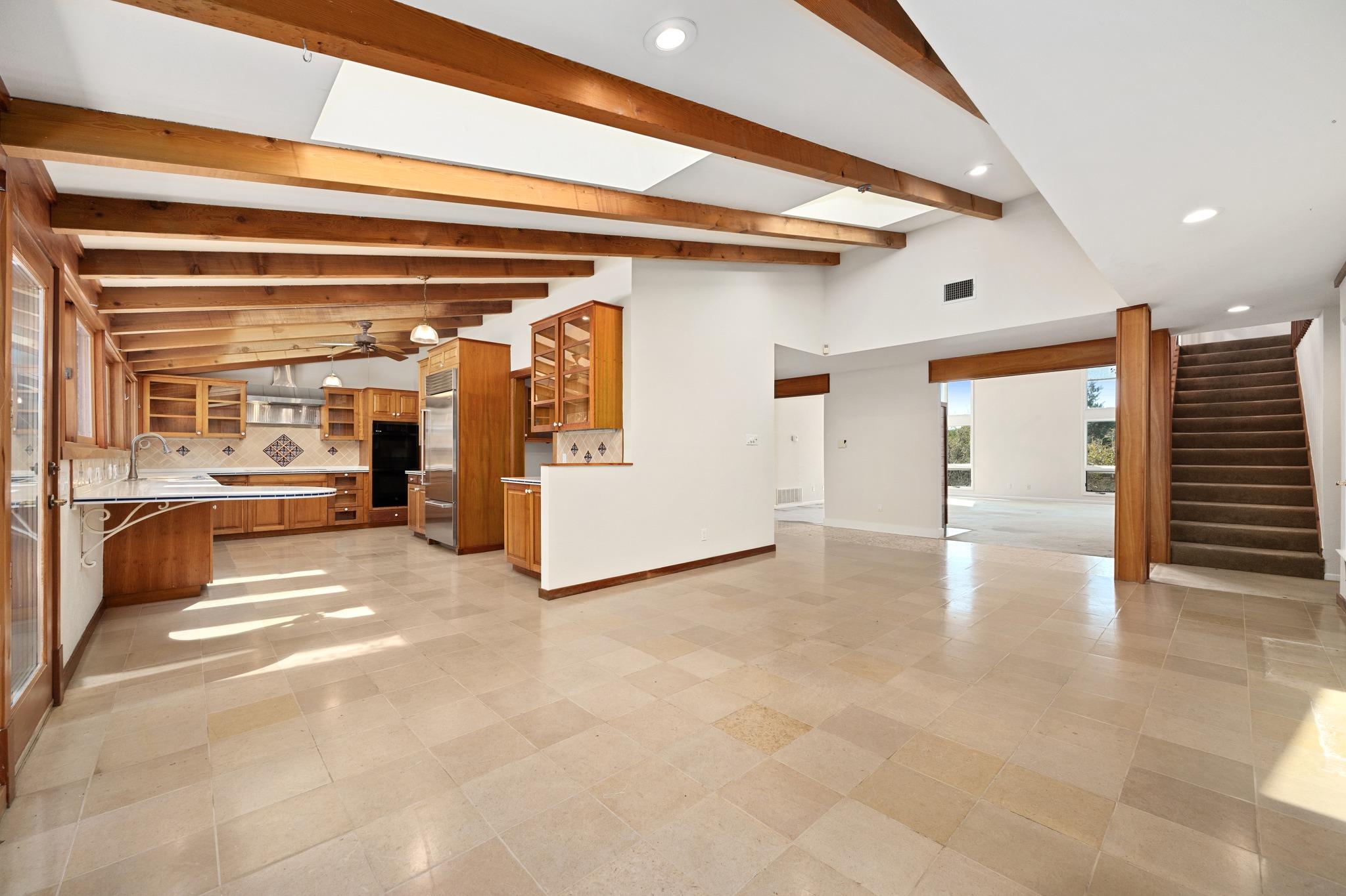 9106 Yucca Mountain Rd, Austin, TX 78759