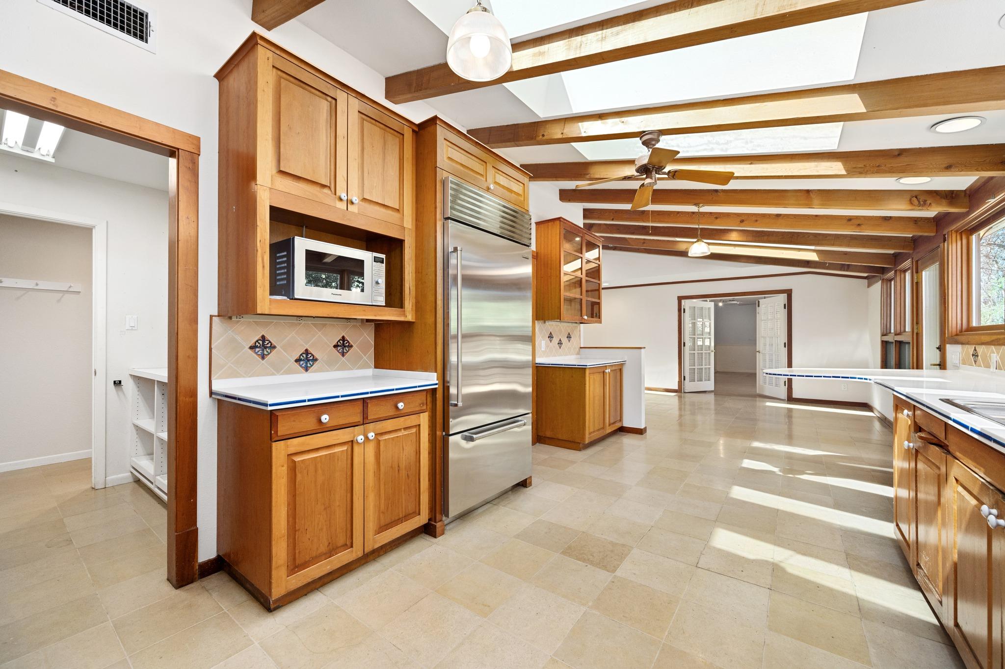 9106 Yucca Mountain Rd, Austin, TX 78759