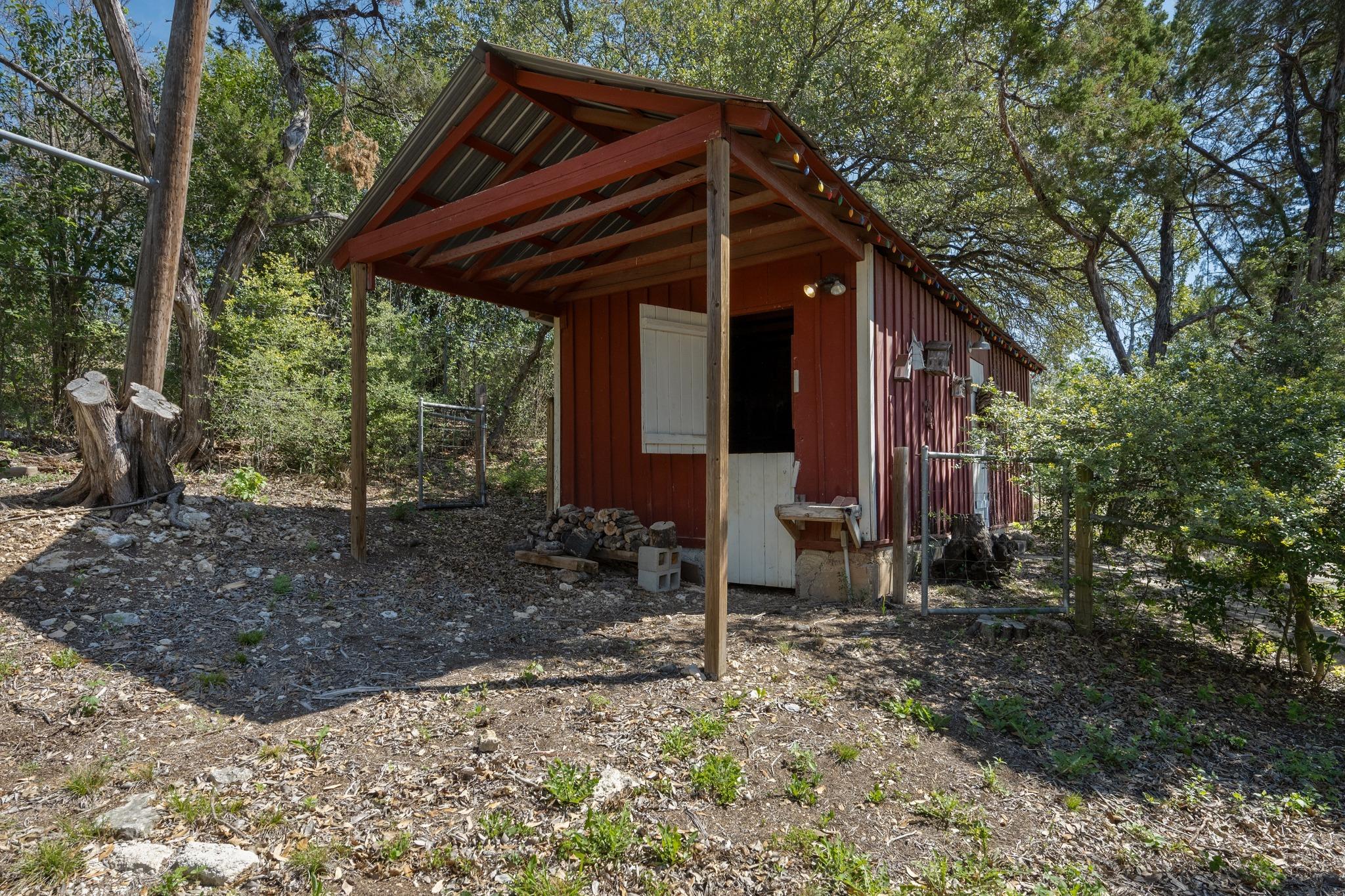 9106 Yucca Mountain Rd, Austin, TX 78759