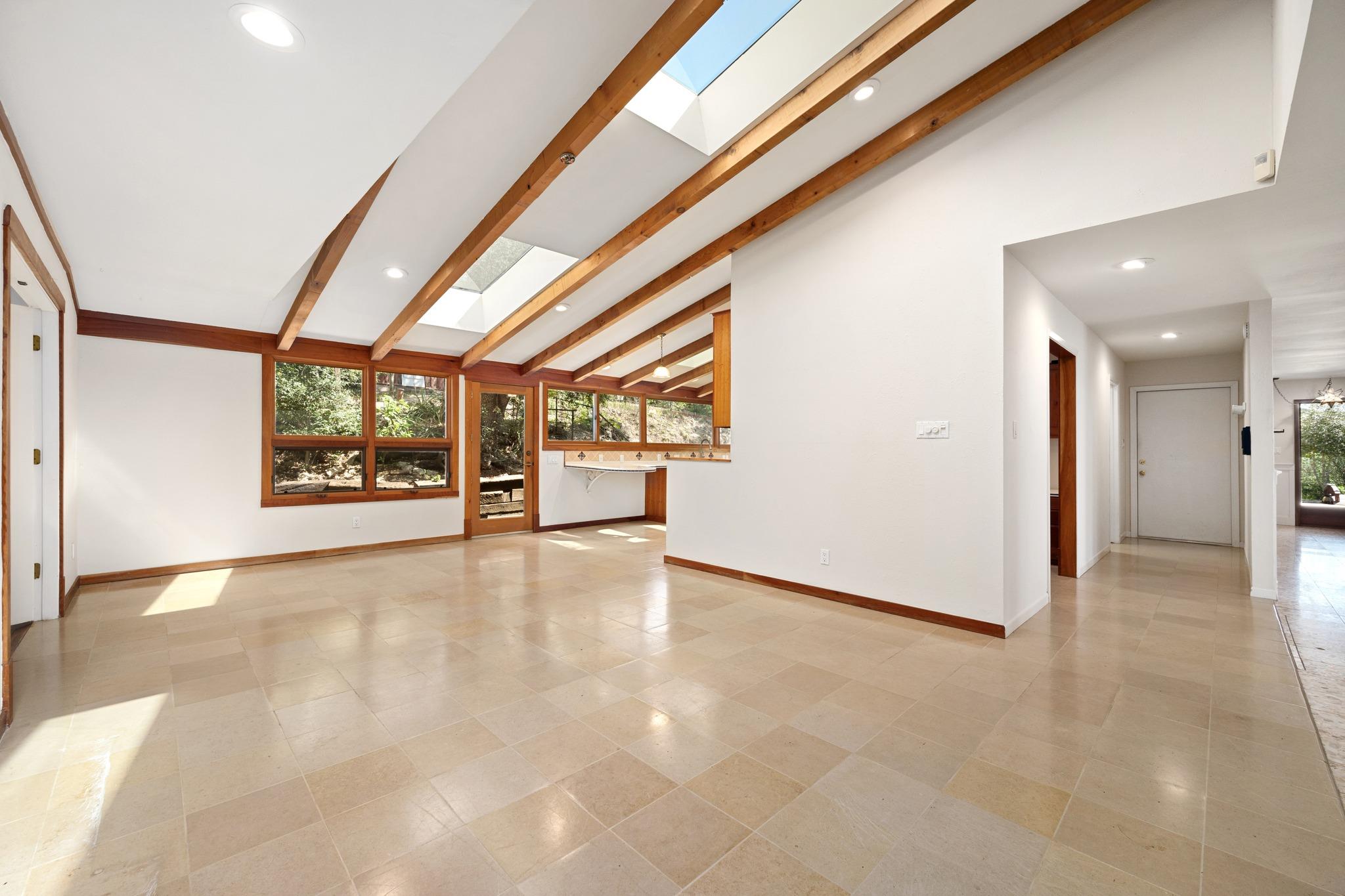 9106 Yucca Mountain Rd, Austin, TX 78759