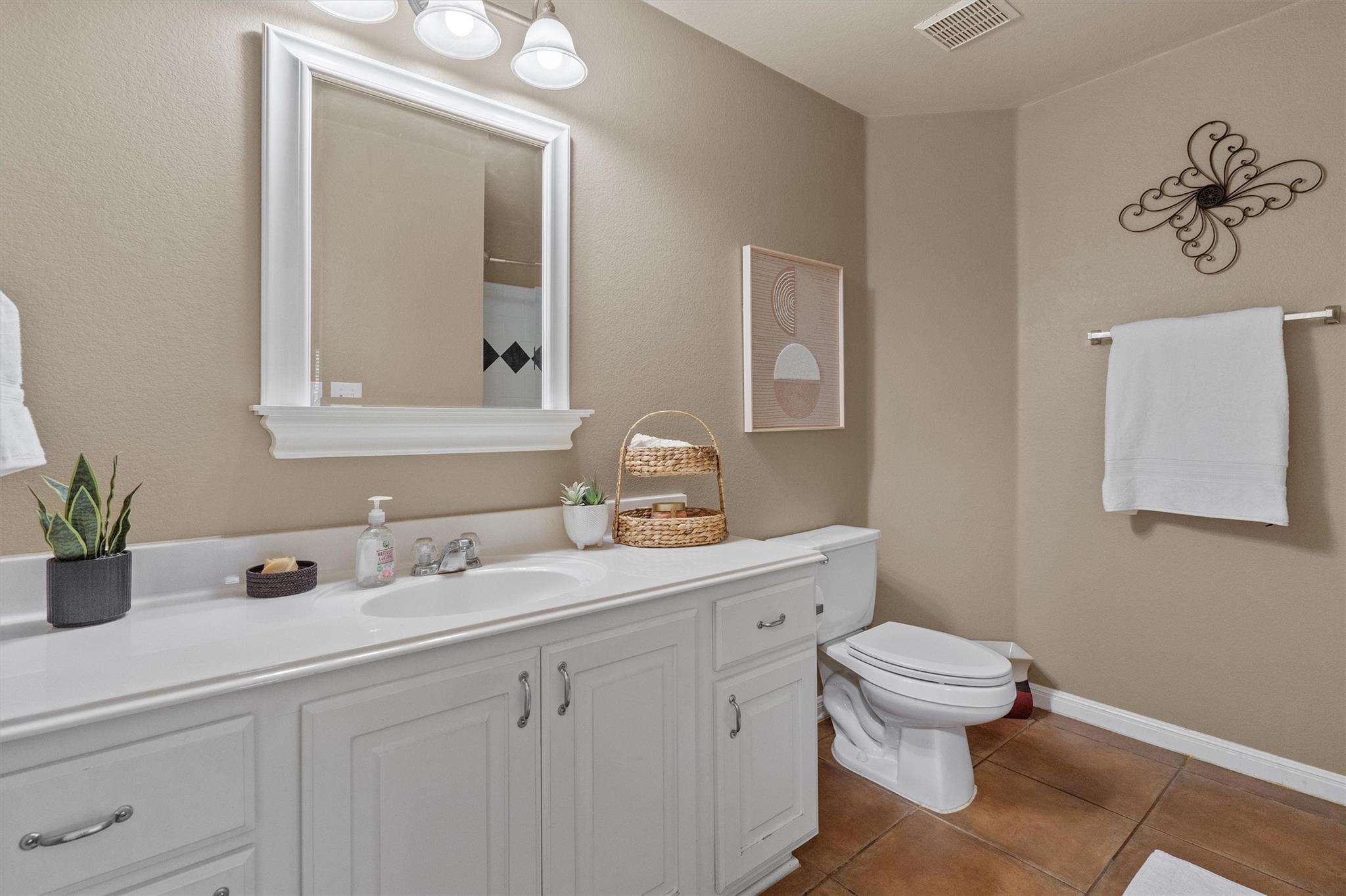 9437 Caves Valley Dr, Austin, TX 78717