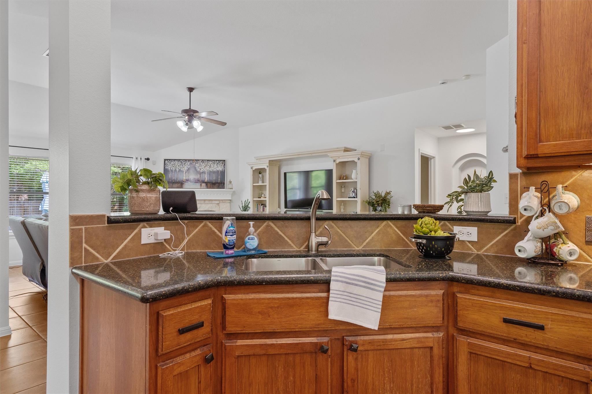 9437 Caves Valley Dr, Austin, TX 78717