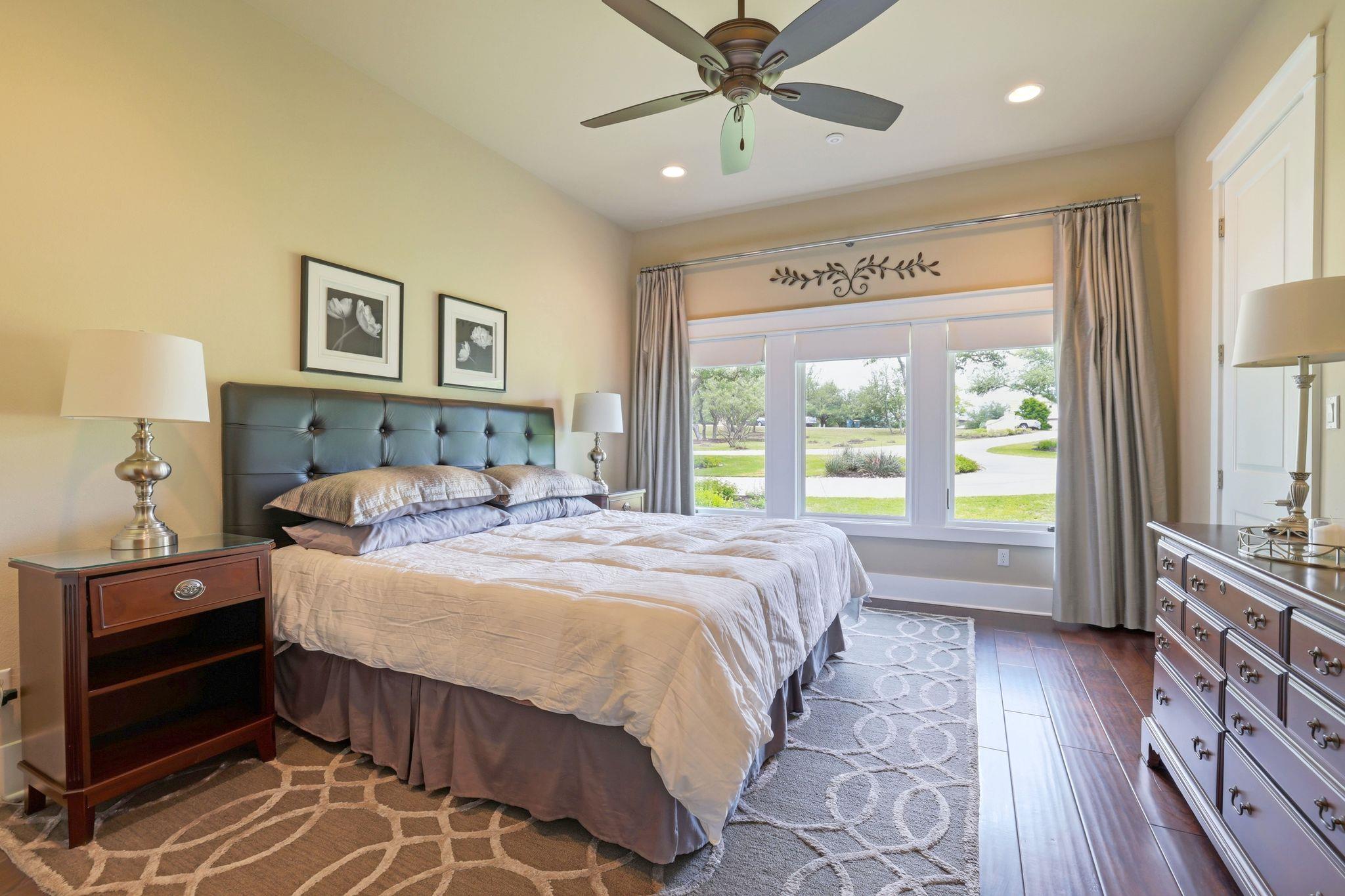 18601 Madrone Vista Dr, Austin, TX 78738