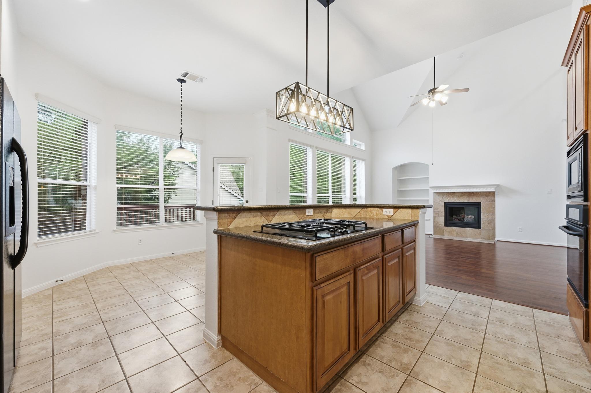 12600 Lee Park Ln, Austin, TX 78732