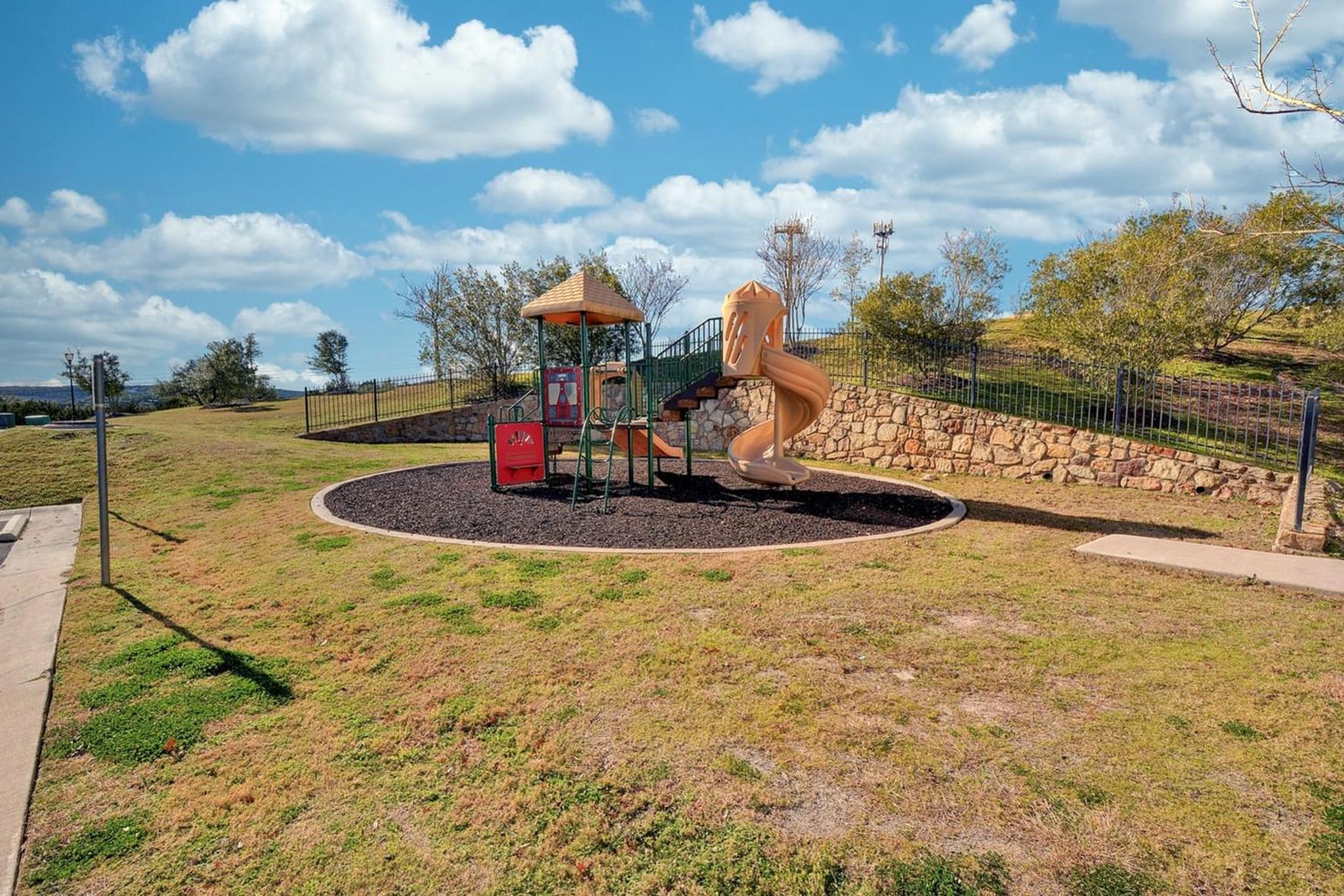 7201 Lookout Bluff Ter # D14, Austin, TX 78735