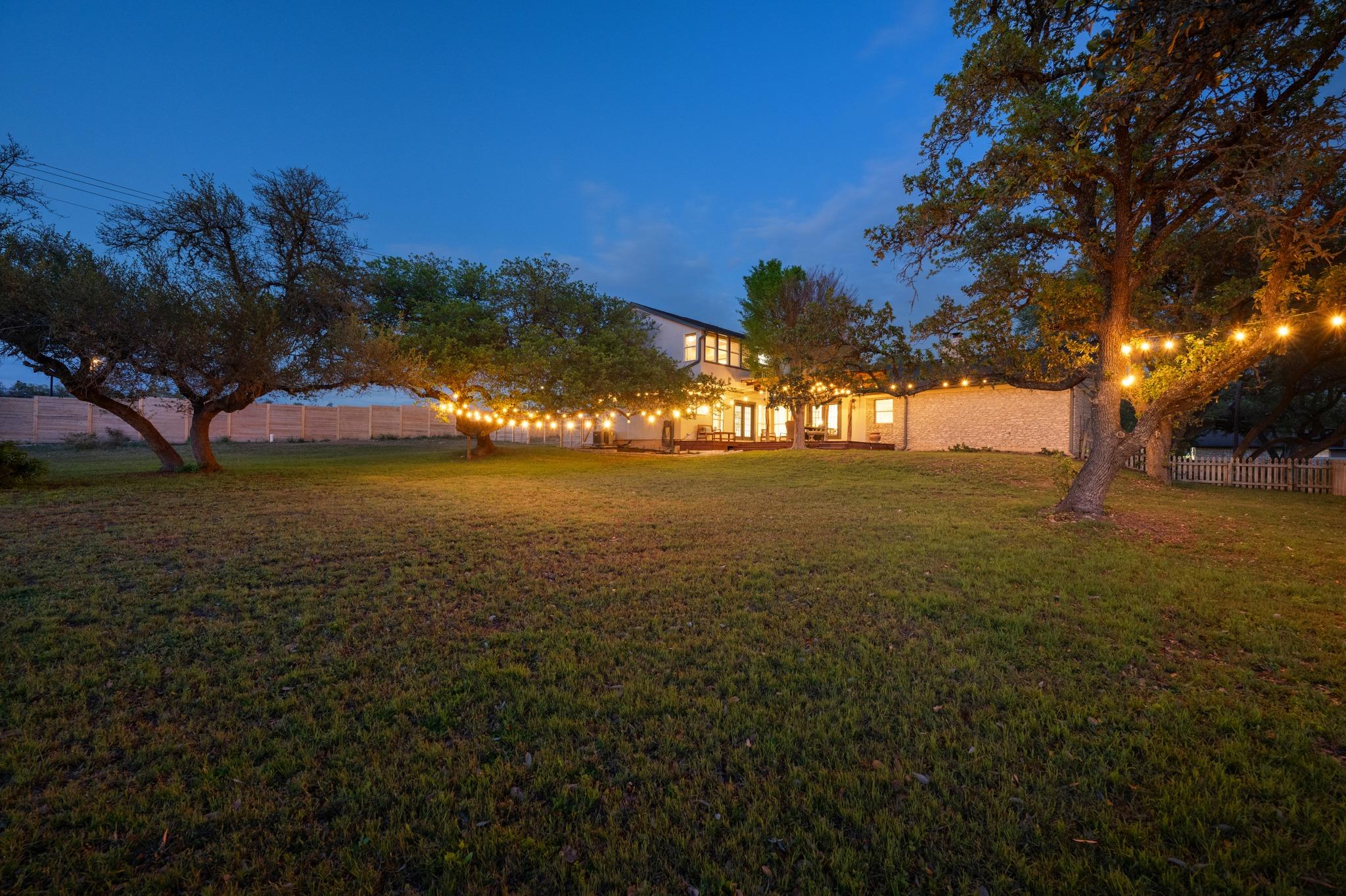 8400 Candelaria Dr, Austin, TX 78737