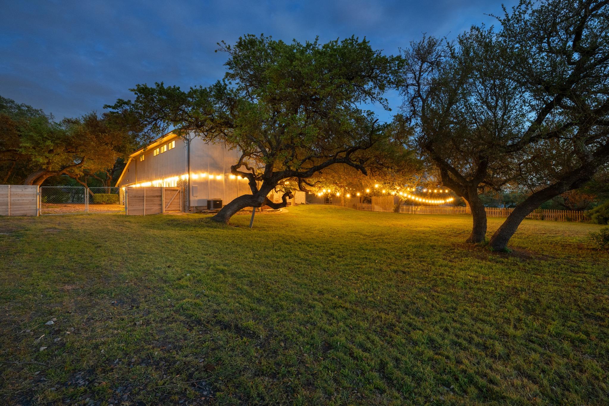 8400 Candelaria Dr, Austin, TX 78737