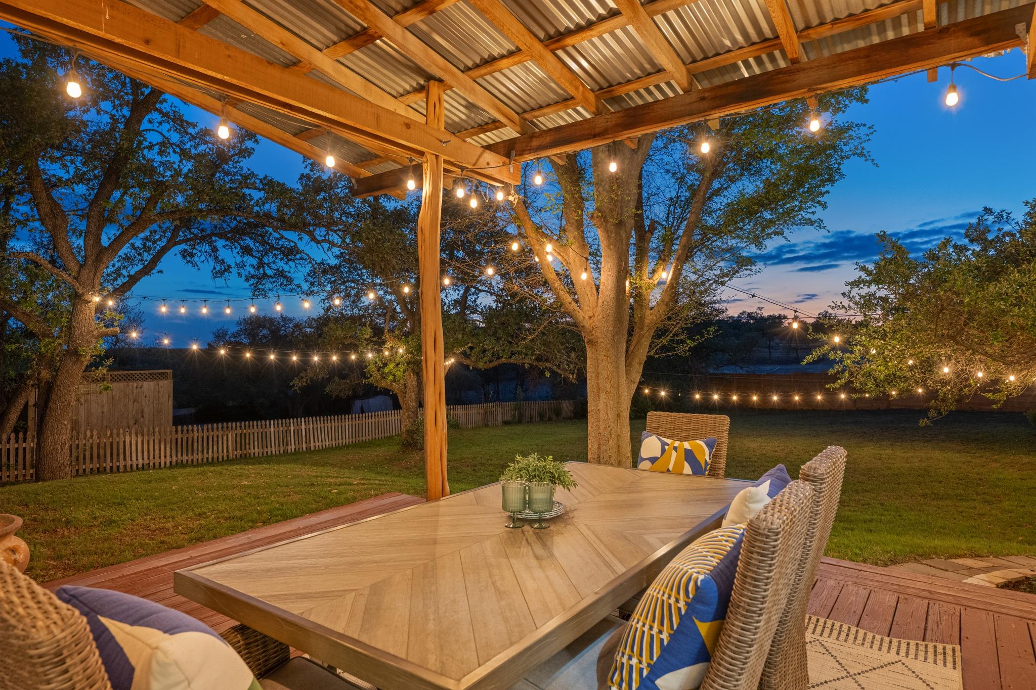 8400 Candelaria Dr, Austin, TX 78737