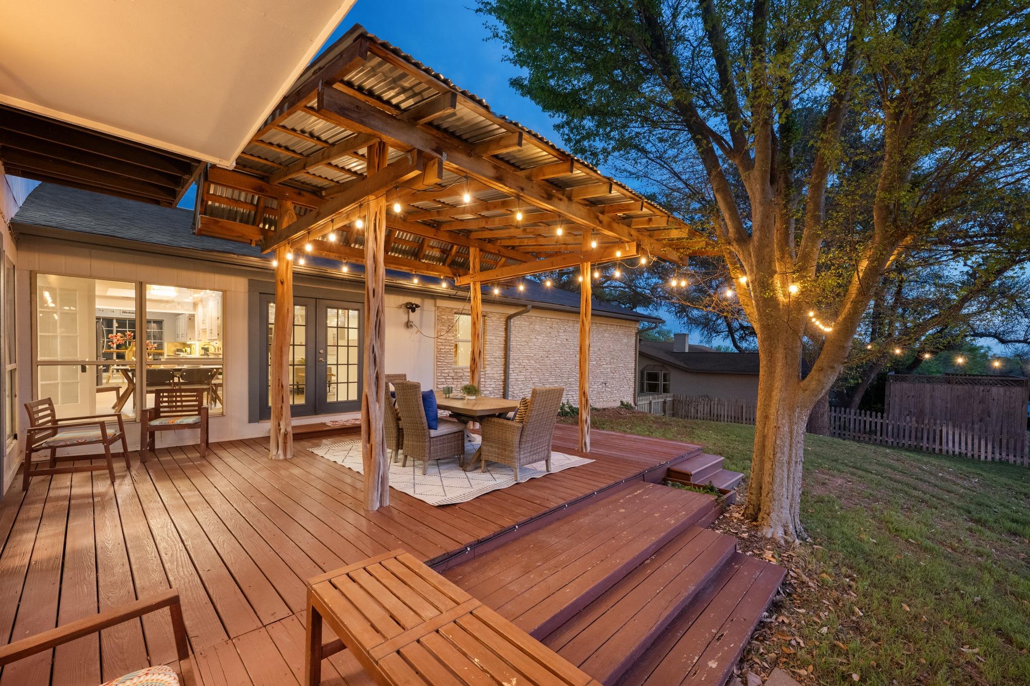 8400 Candelaria Dr, Austin, TX 78737