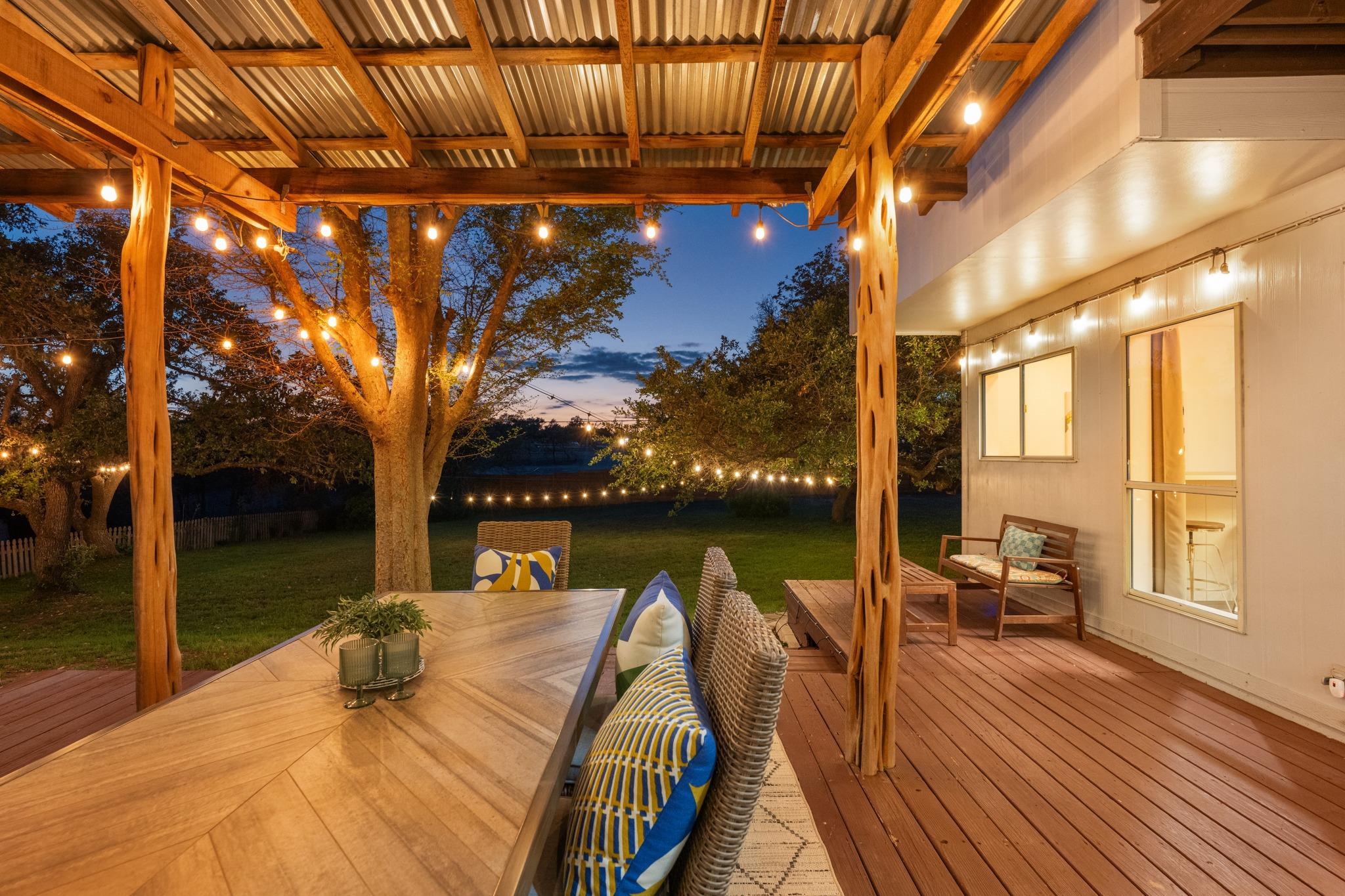 8400 Candelaria Dr, Austin, TX 78737