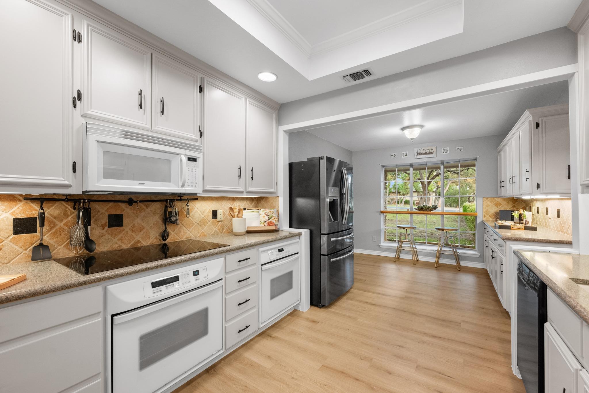 8400 Candelaria Dr, Austin, TX 78737