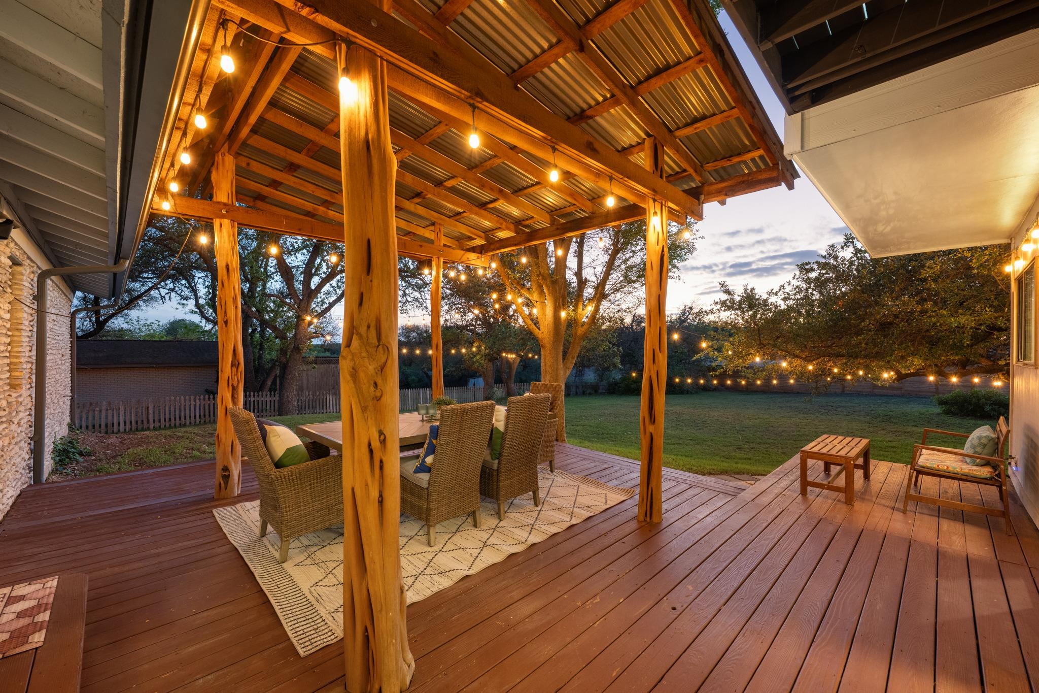 8400 Candelaria Dr, Austin, TX 78737