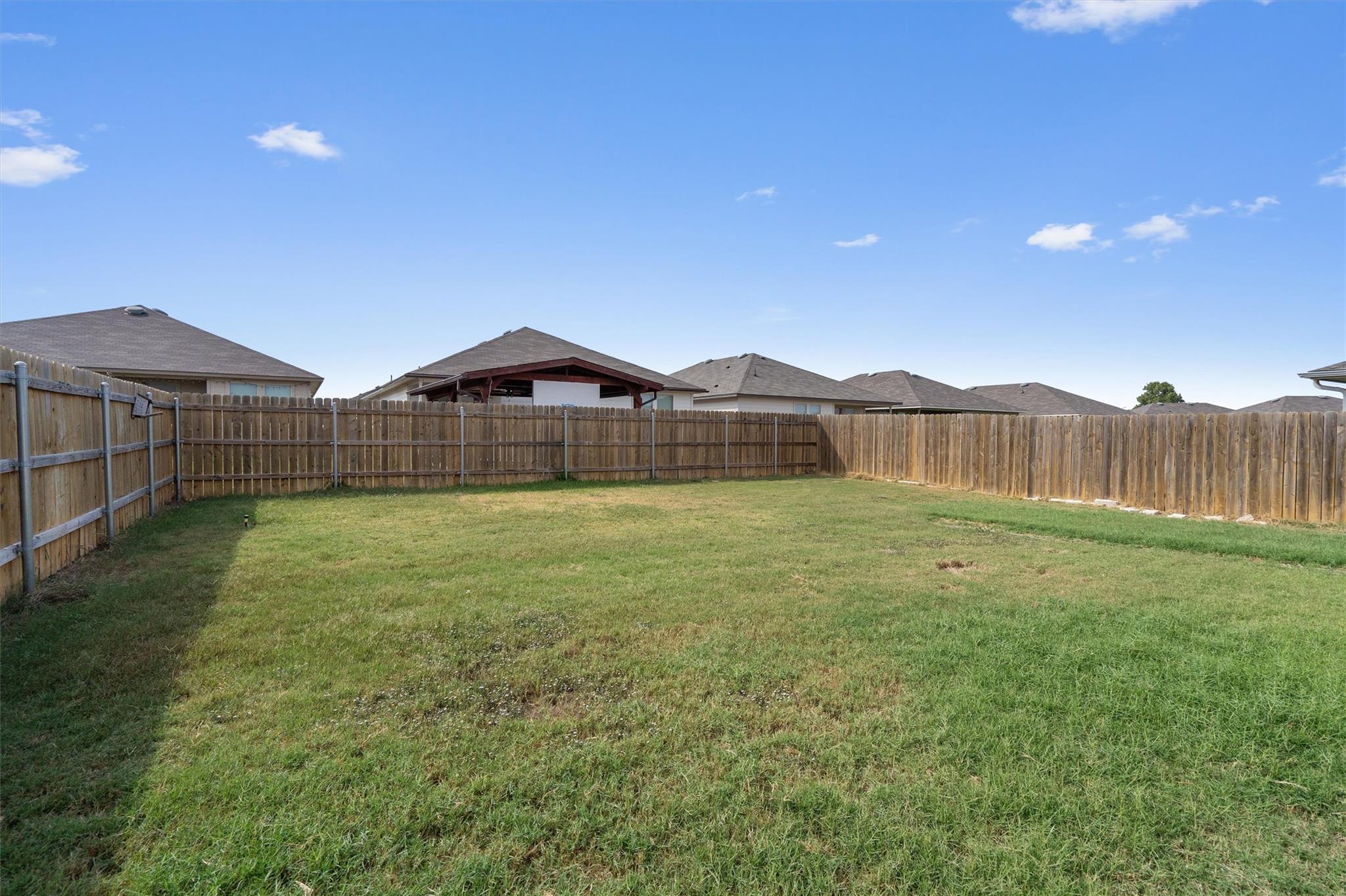 108 Ragnar Dr, Jarrell, TX 76537