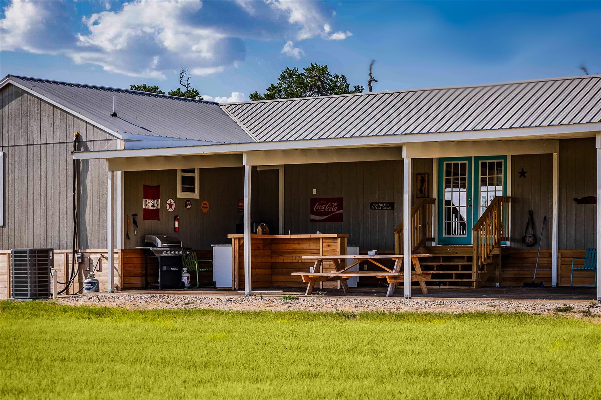73 Loma Ln, Fredericksburg, TX 78624