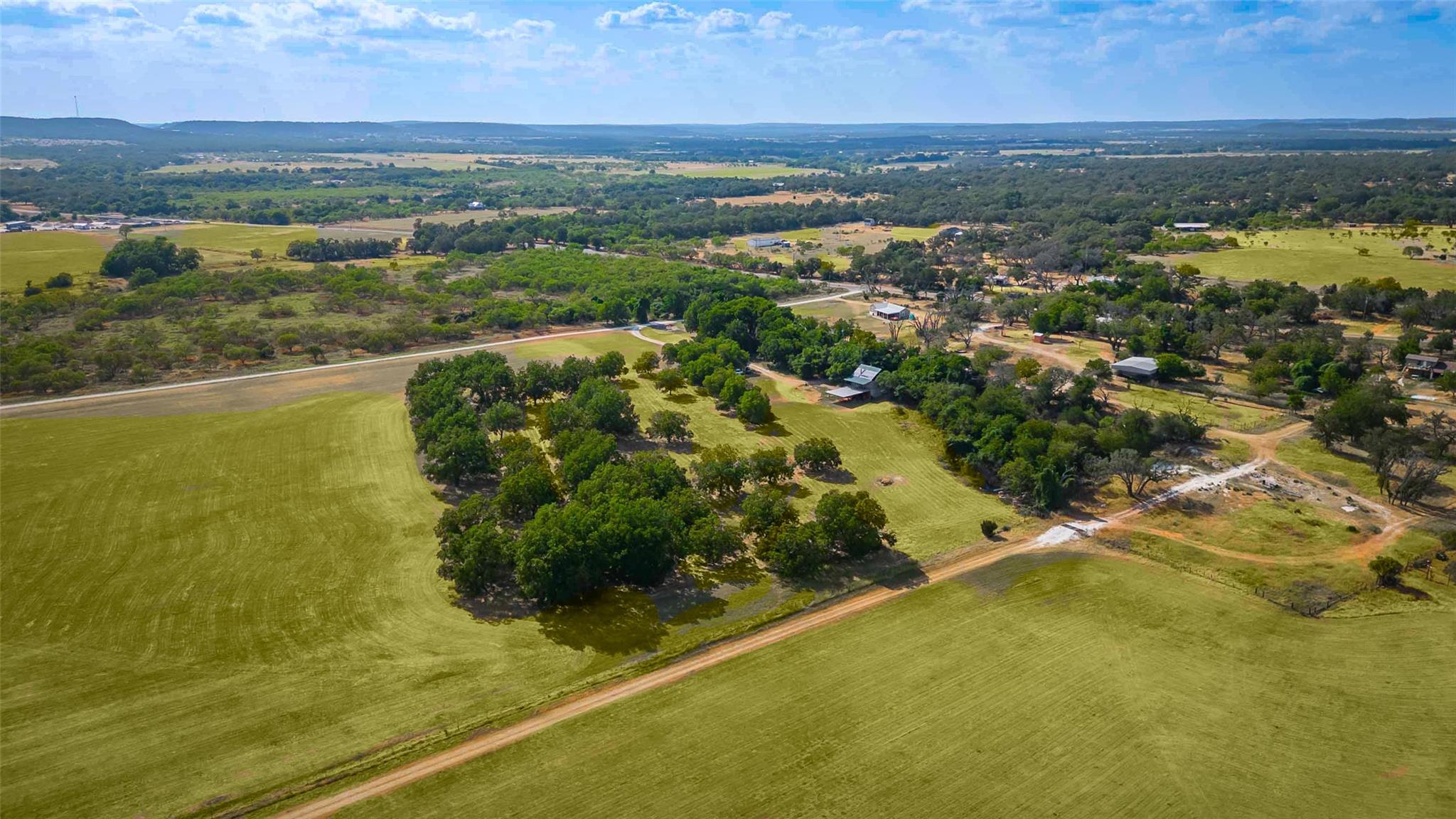 73 Loma Ln, Fredericksburg, TX 78624