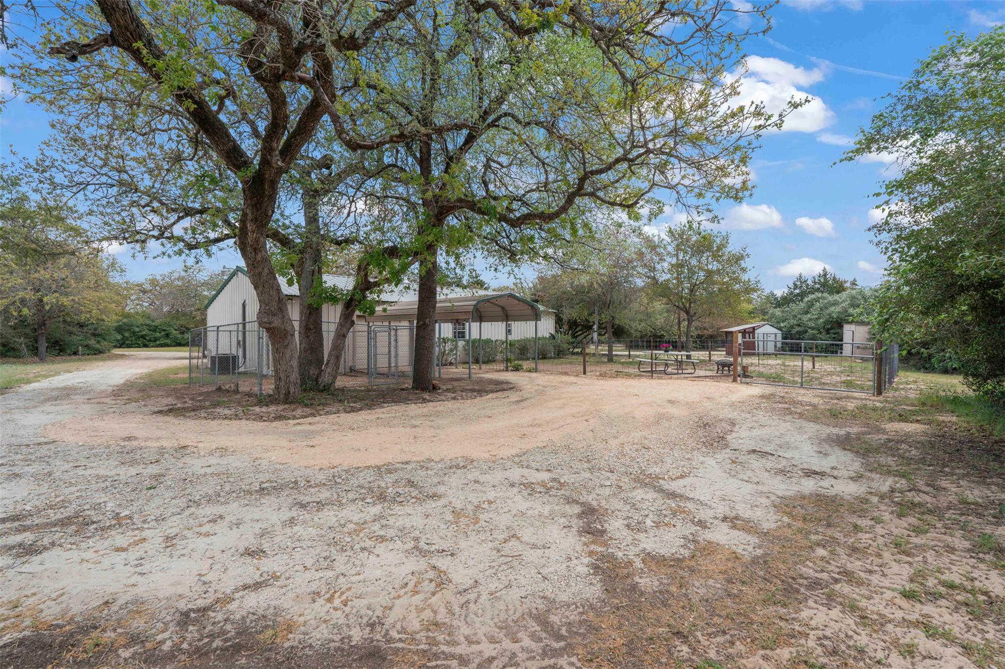 10996 CR 311, Rockdale, TX 76567