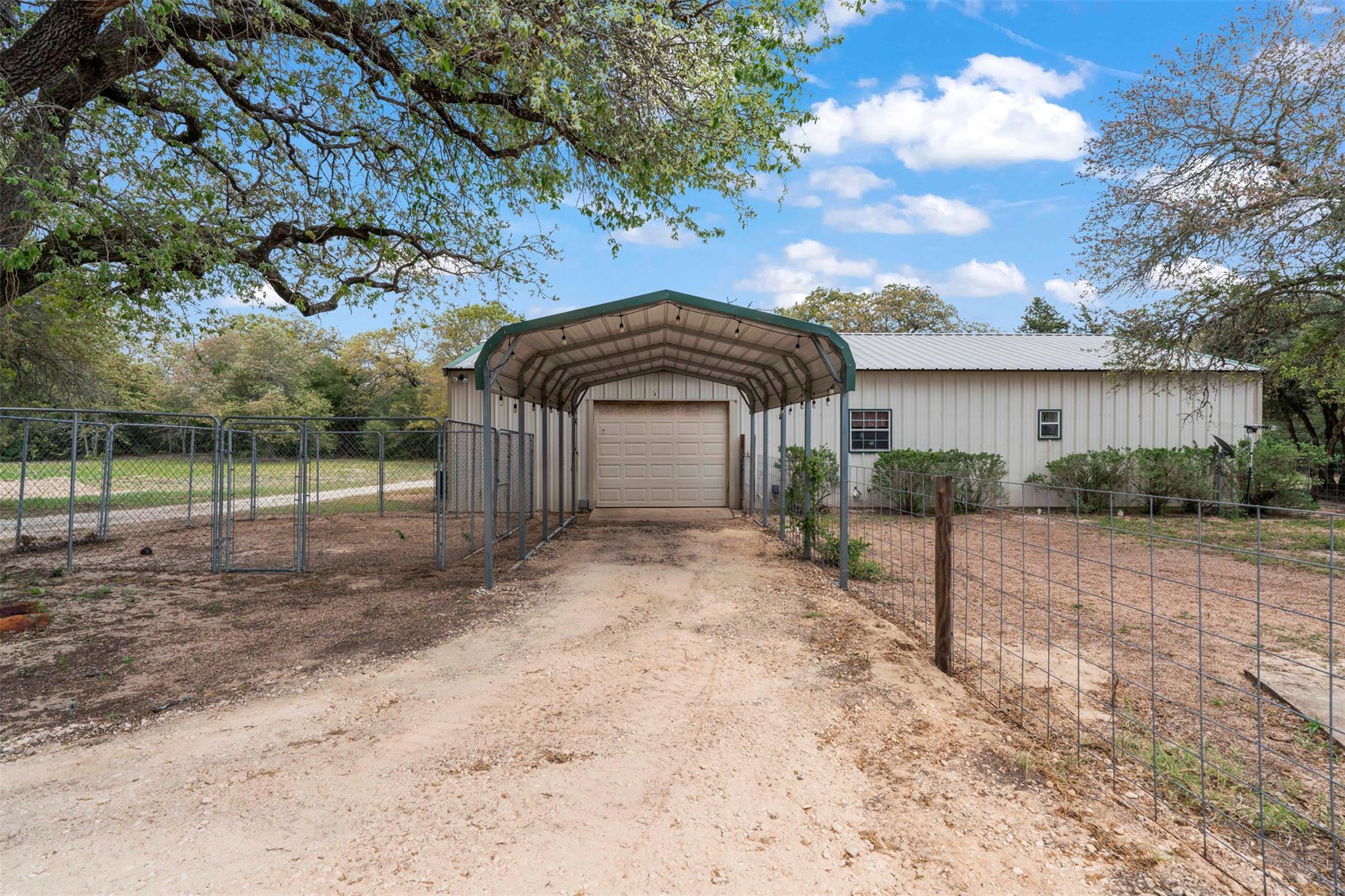 10996 CR 311, Rockdale, TX 76567