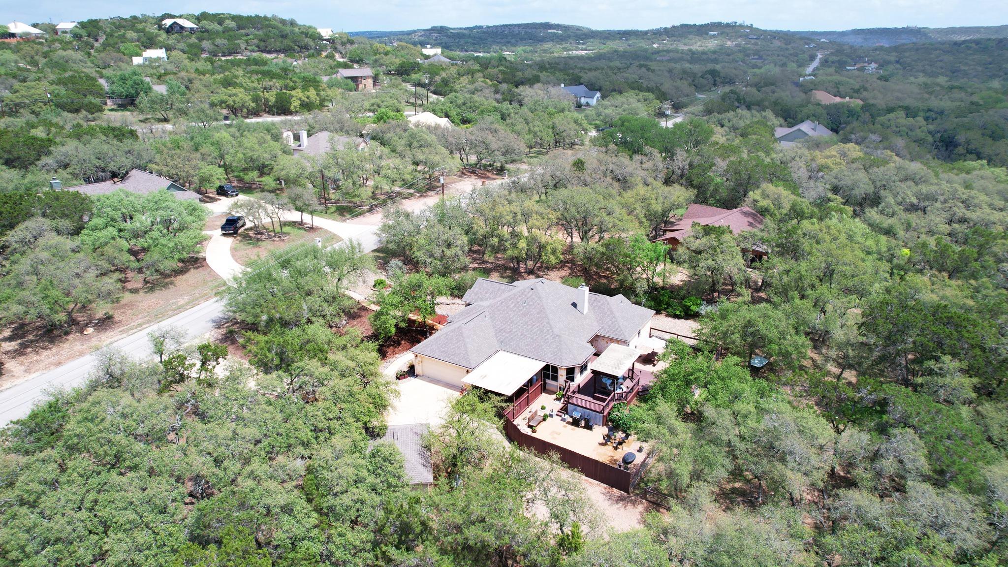 615 Mountain Crest Dr, Wimberley, TX 78676