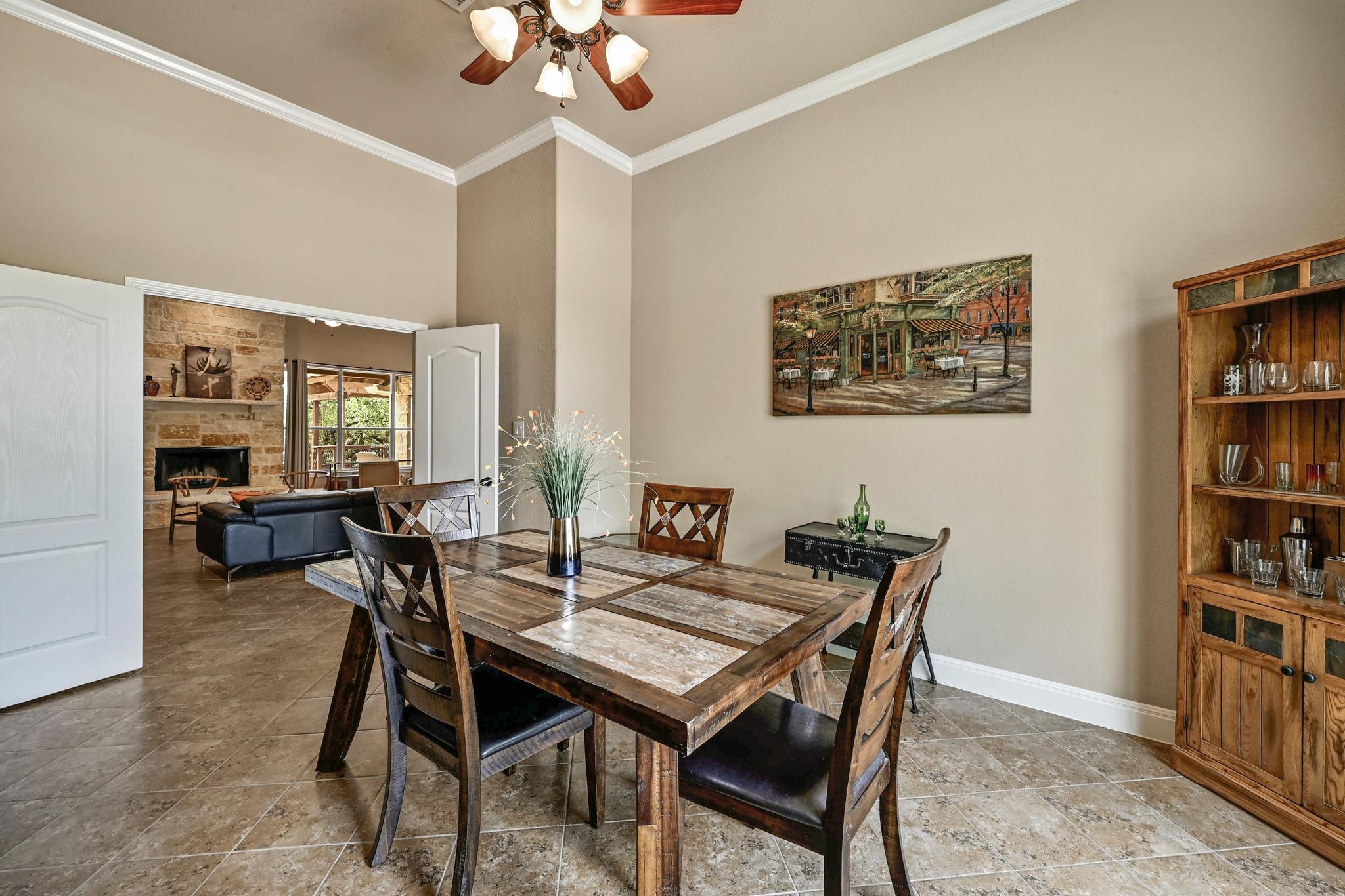 615 Mountain Crest Dr, Wimberley, TX 78676