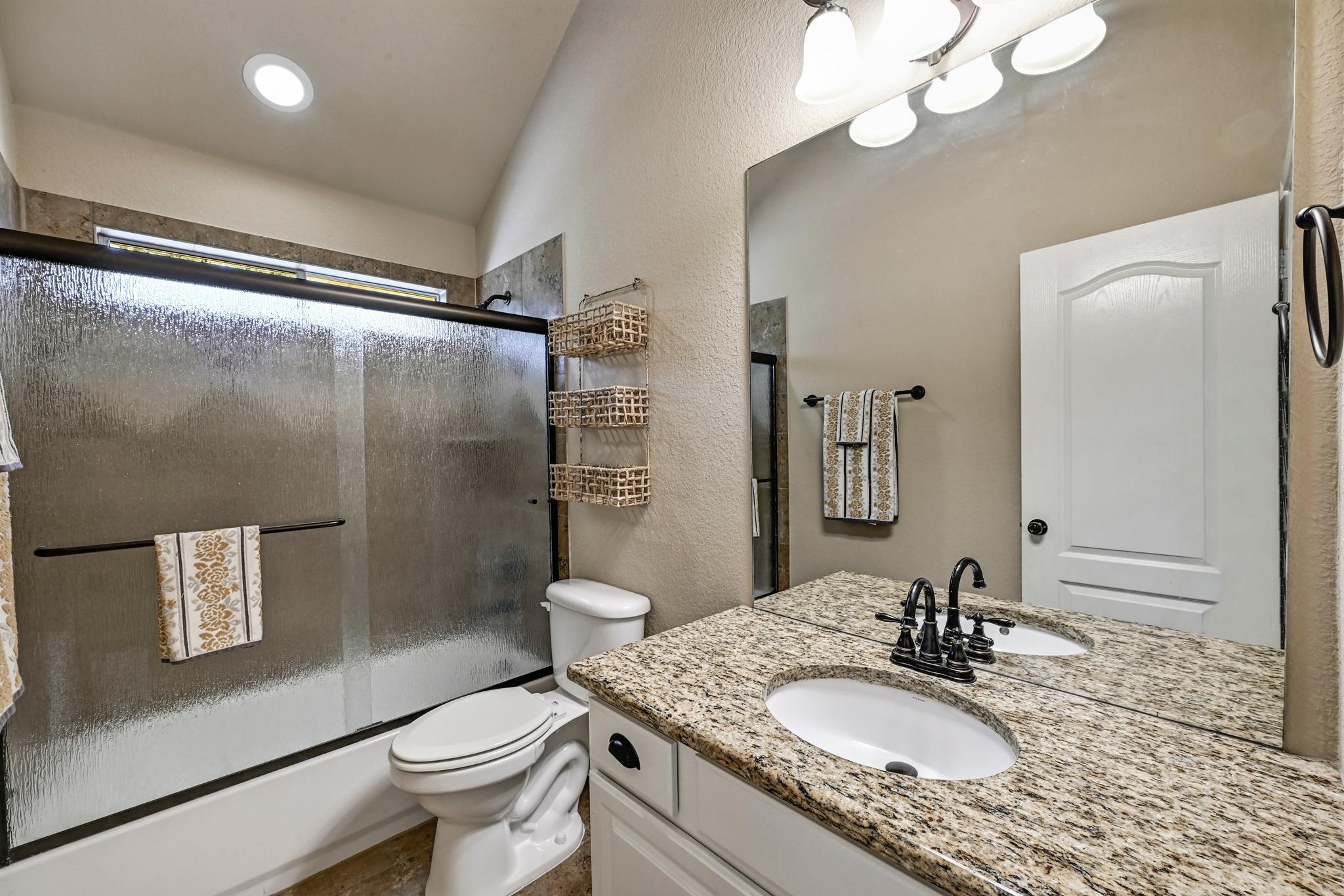 615 Mountain Crest Dr, Wimberley, TX 78676