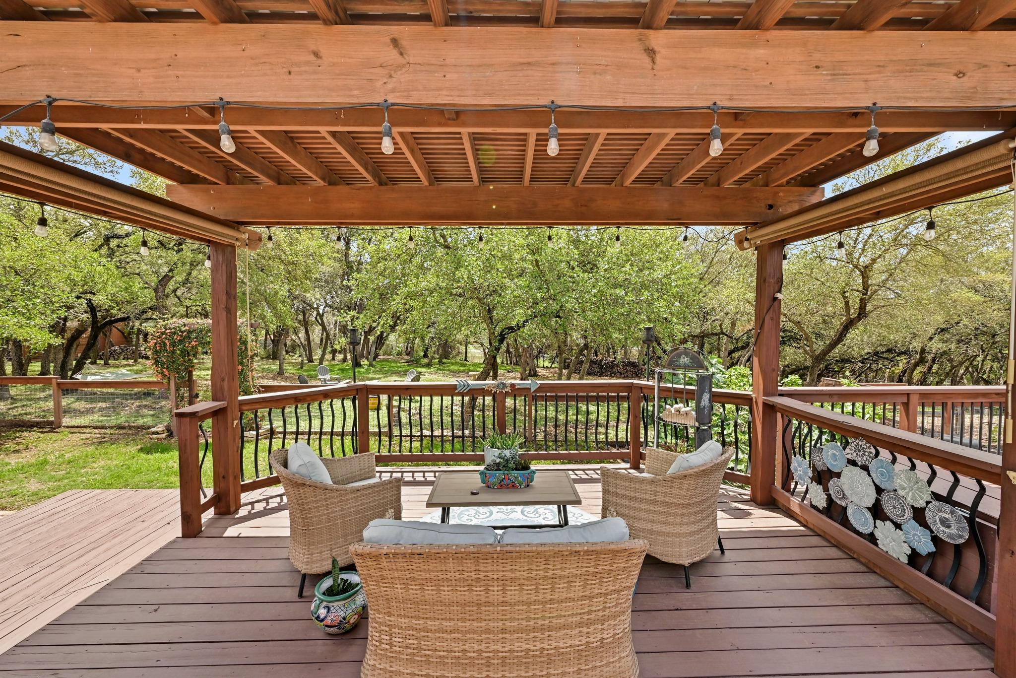 615 Mountain Crest Dr, Wimberley, TX 78676