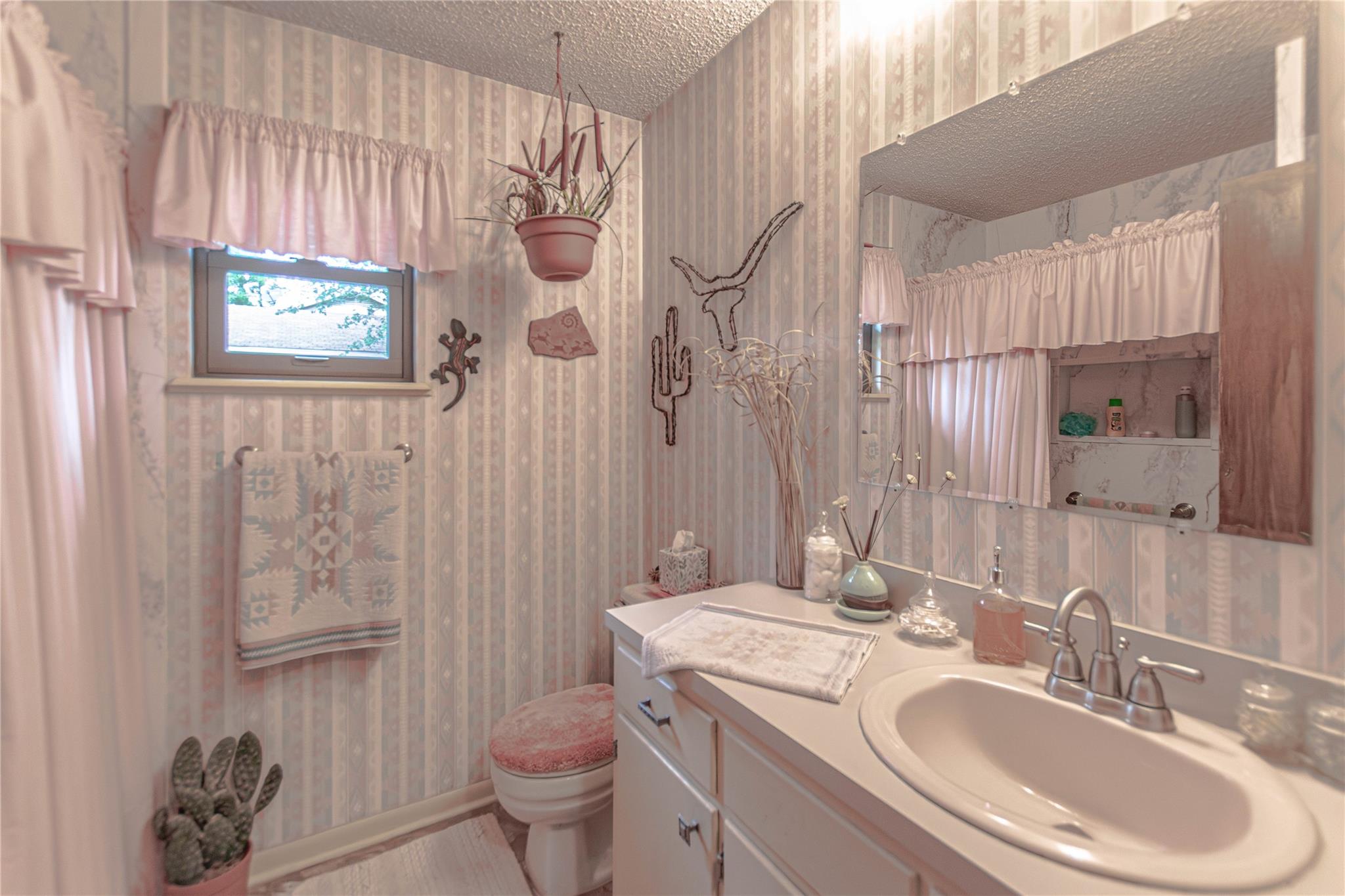 12805 Bob Johnson Ln, Manchaca, TX 78652