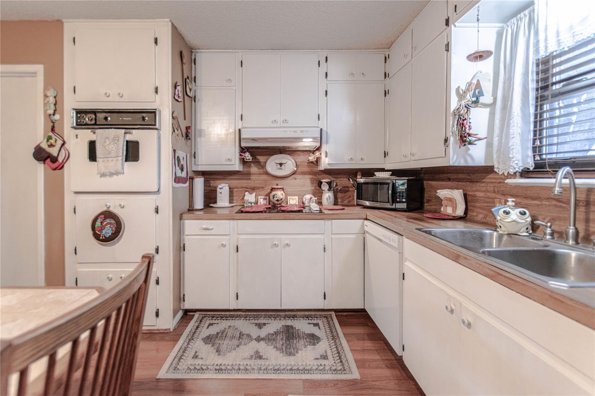 12805 Bob Johnson Ln, Manchaca, TX 78652