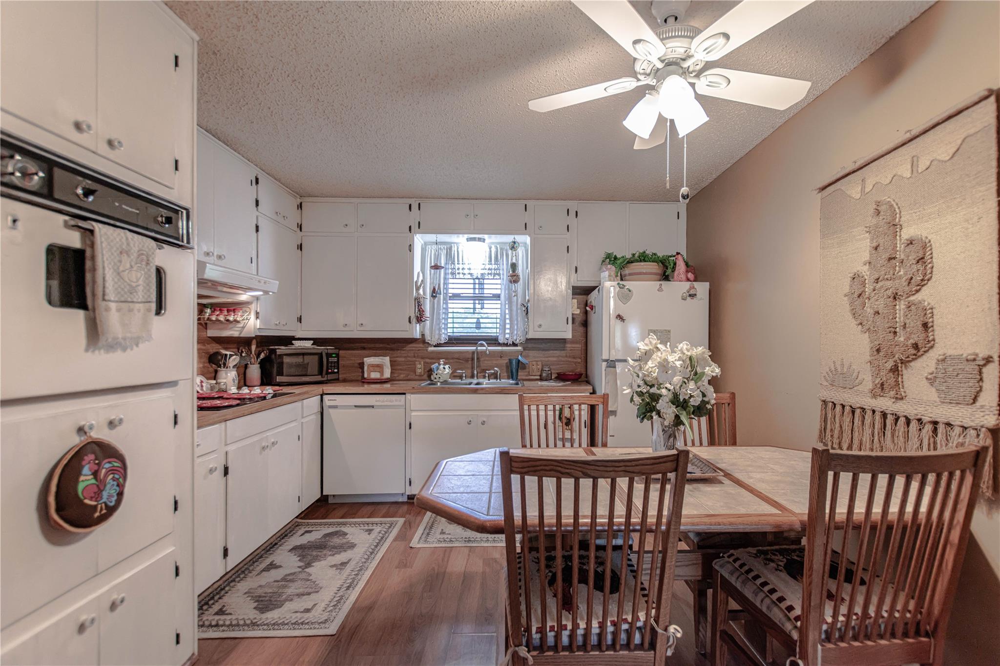 12805 Bob Johnson Ln, Manchaca, TX 78652