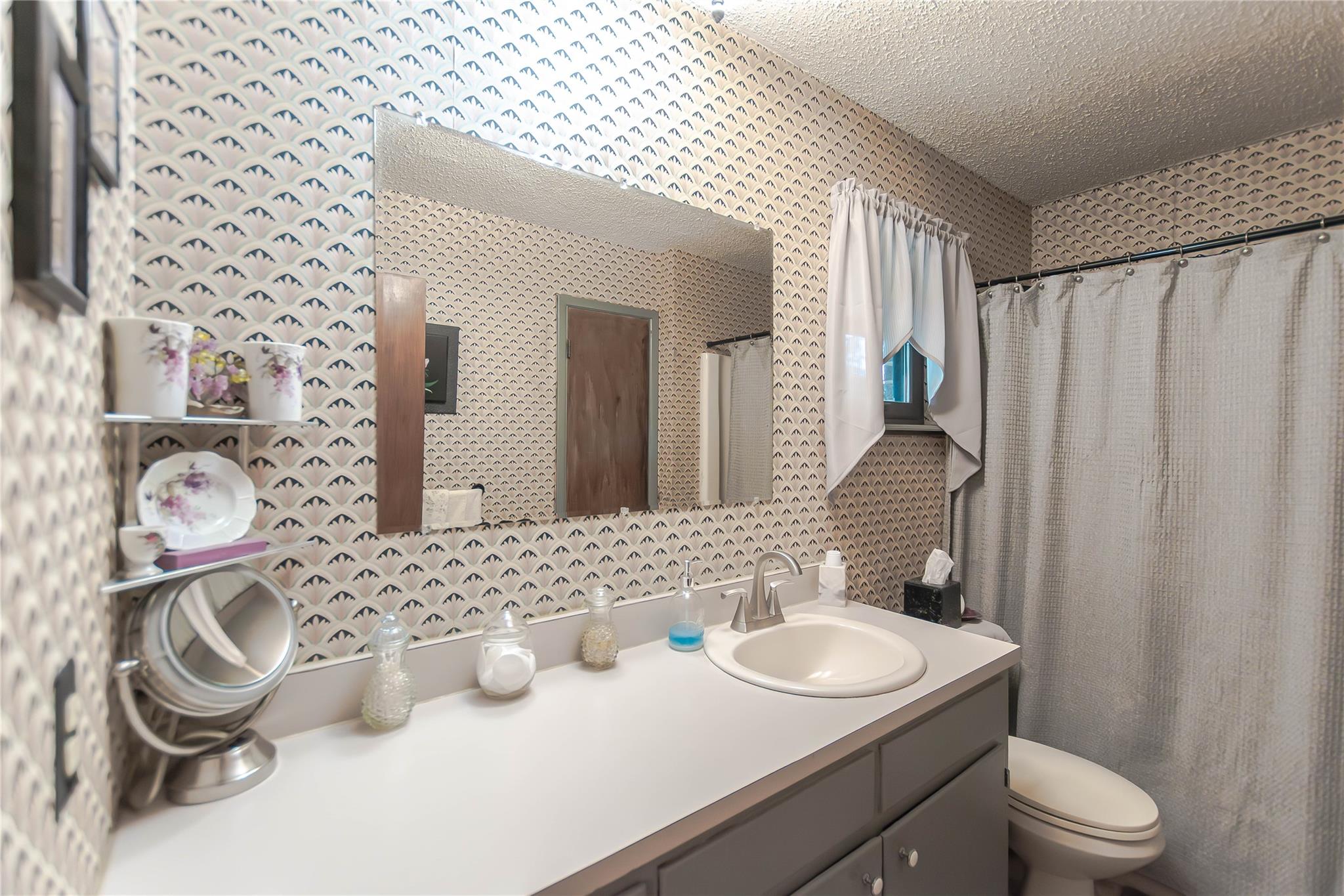 12805 Bob Johnson Ln, Manchaca, TX 78652