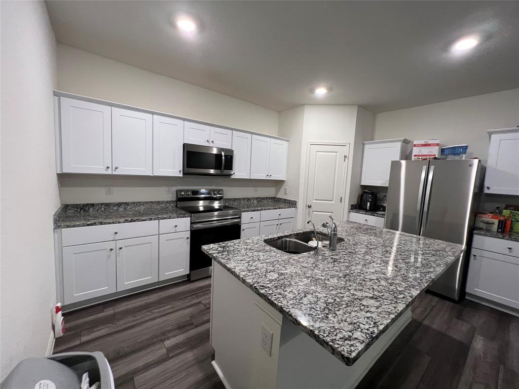 309 Redfish Ln, Hutto, TX 78634