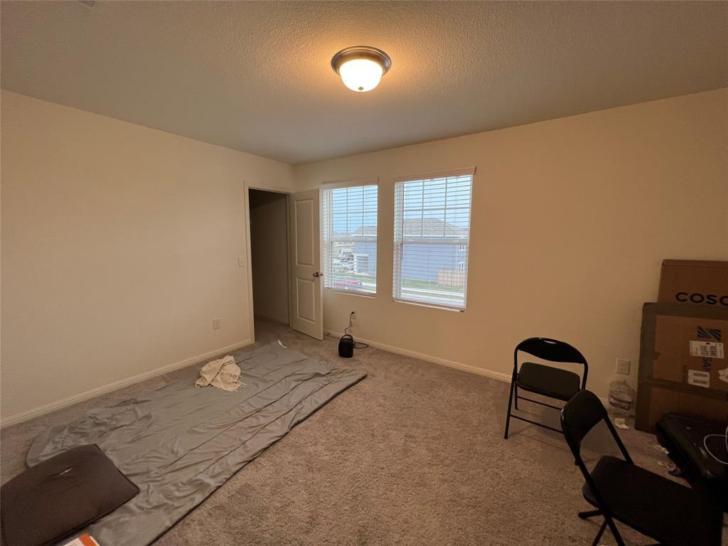 309 Redfish Ln, Hutto, TX 78634