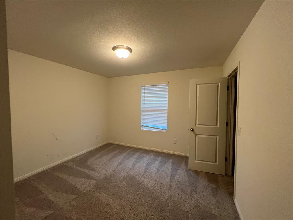 309 Redfish Ln, Hutto, TX 78634