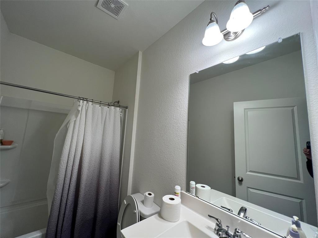 309 Redfish Ln, Hutto, TX 78634