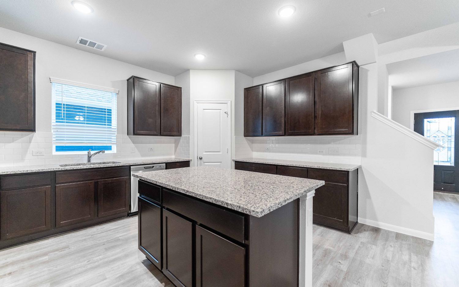 313 Timber Brook Dr, Hutto, TX 78634