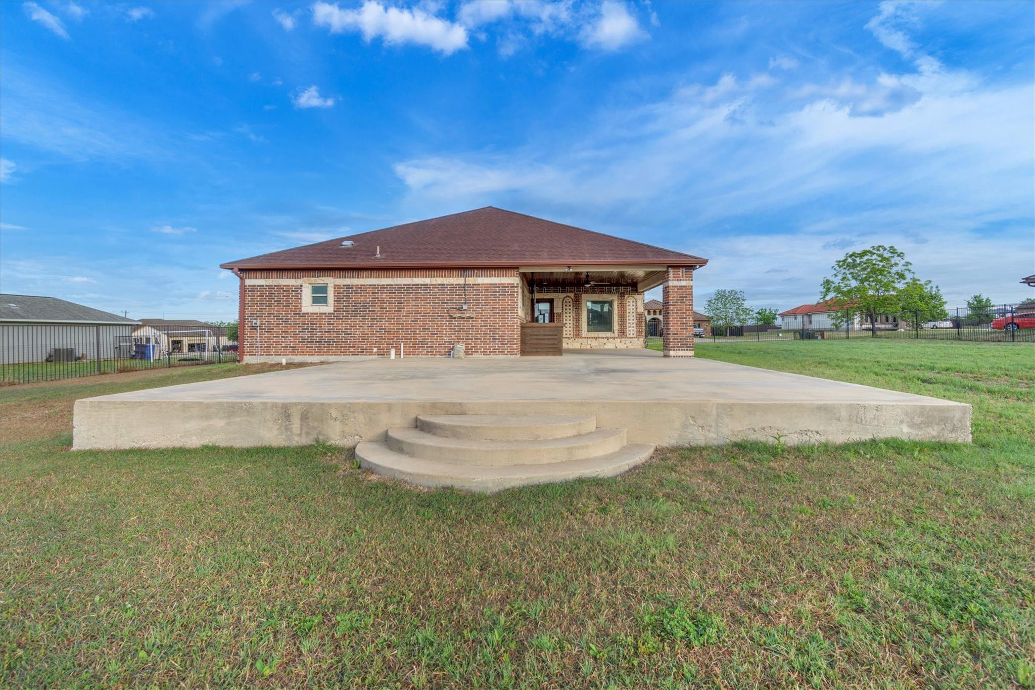 164 Peck St, Kyle, TX 78640