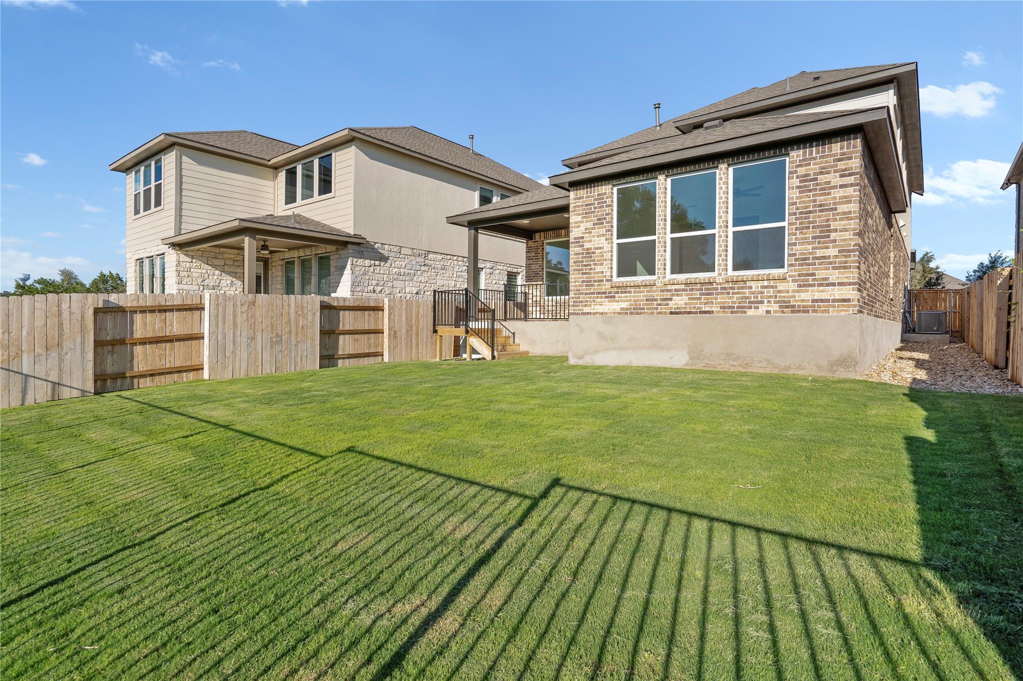 2521 Dabster Dr, Leander, TX 78641